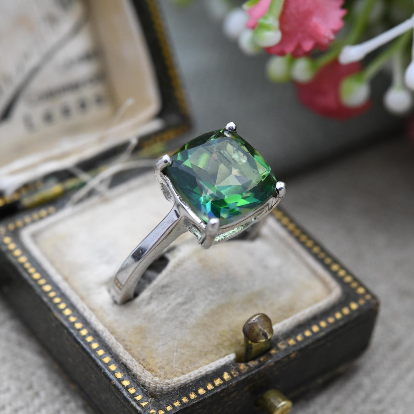 TGGC Sterling Silver Green Chrome Diopside Ring - The Genuine Gemstone Company Green Stone Cocktail Ring | UK Size - N | US Size - 6 3/4