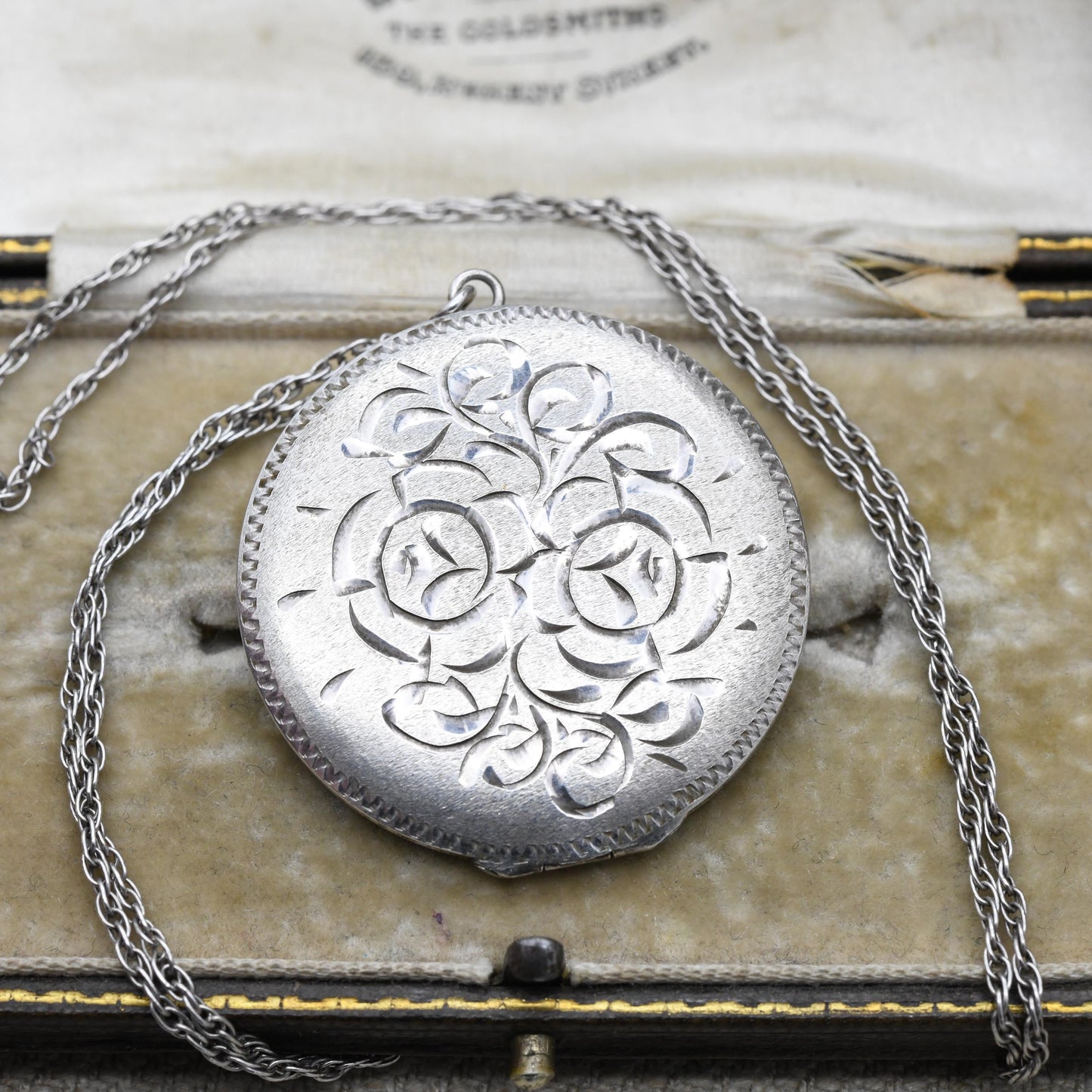 Vintage Sterling Silver Locket Pendant with Flower Engraving and Prince of Wales Chain 1976 - Large Circle Floral Decoration | Gift for Her