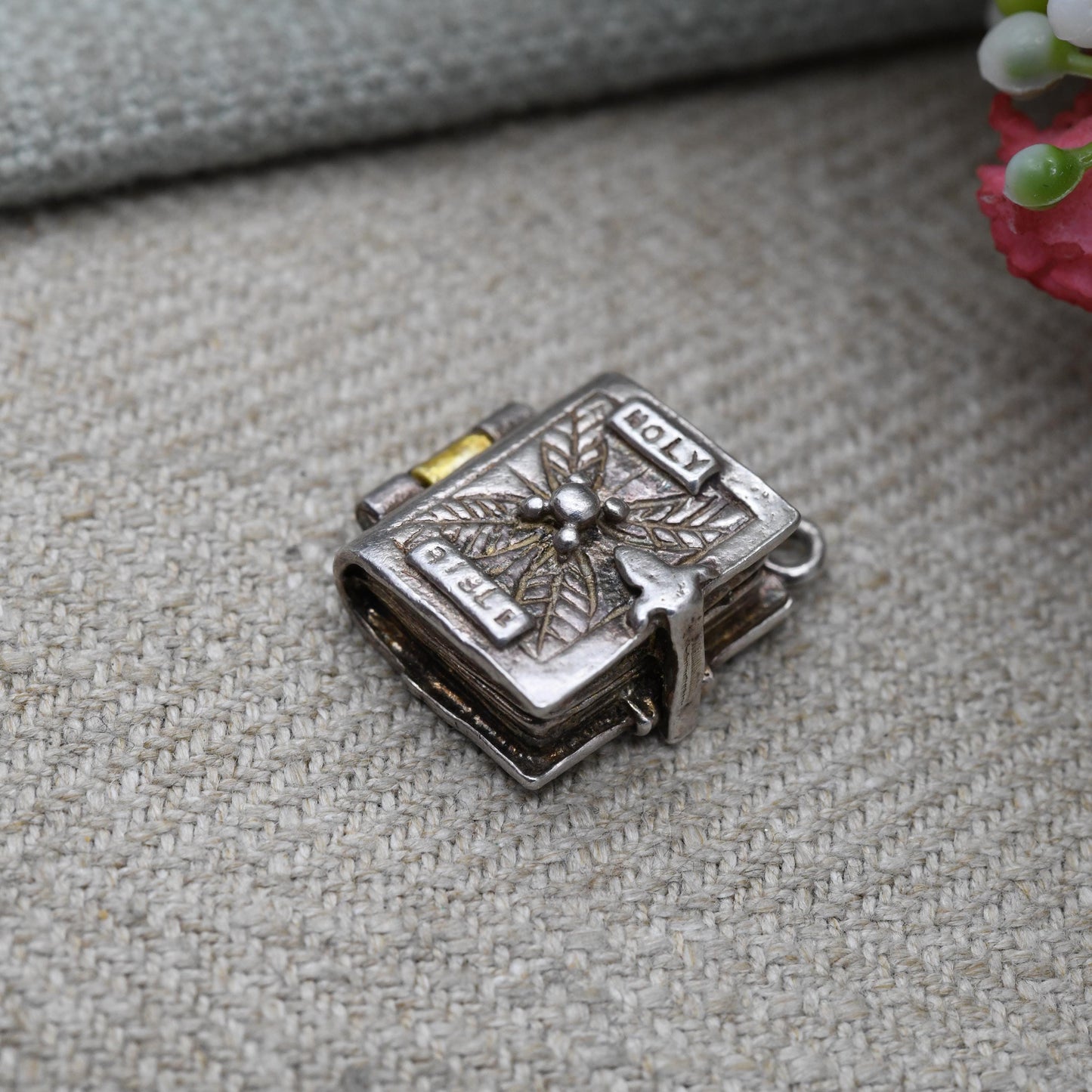 Vintage Opening Holy Bible Charm Pendant - The Lords Prayer | Religious Gift for Charm Bracelet Necklace