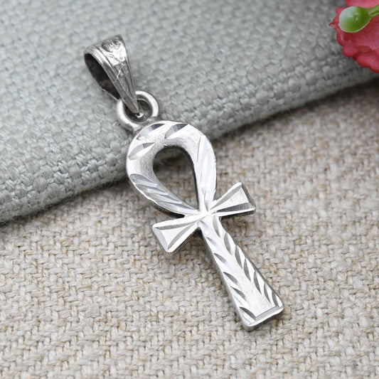 Vintage Silver Egyptian Ankh Pendant - Ancient Egypt Symbol of Life | Key Of The Nile | Diamond Cut Pattern