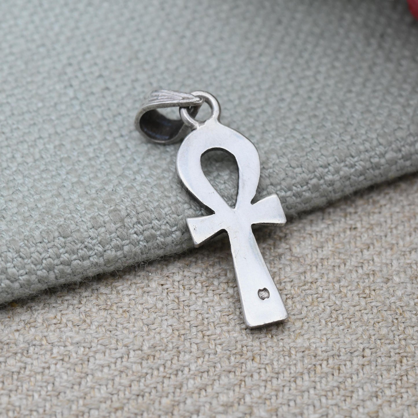 Vintage Silver Egyptian Ankh Pendant - Ancient Egypt Symbol of Life | Key Of The Nile | Diamond Cut Pattern