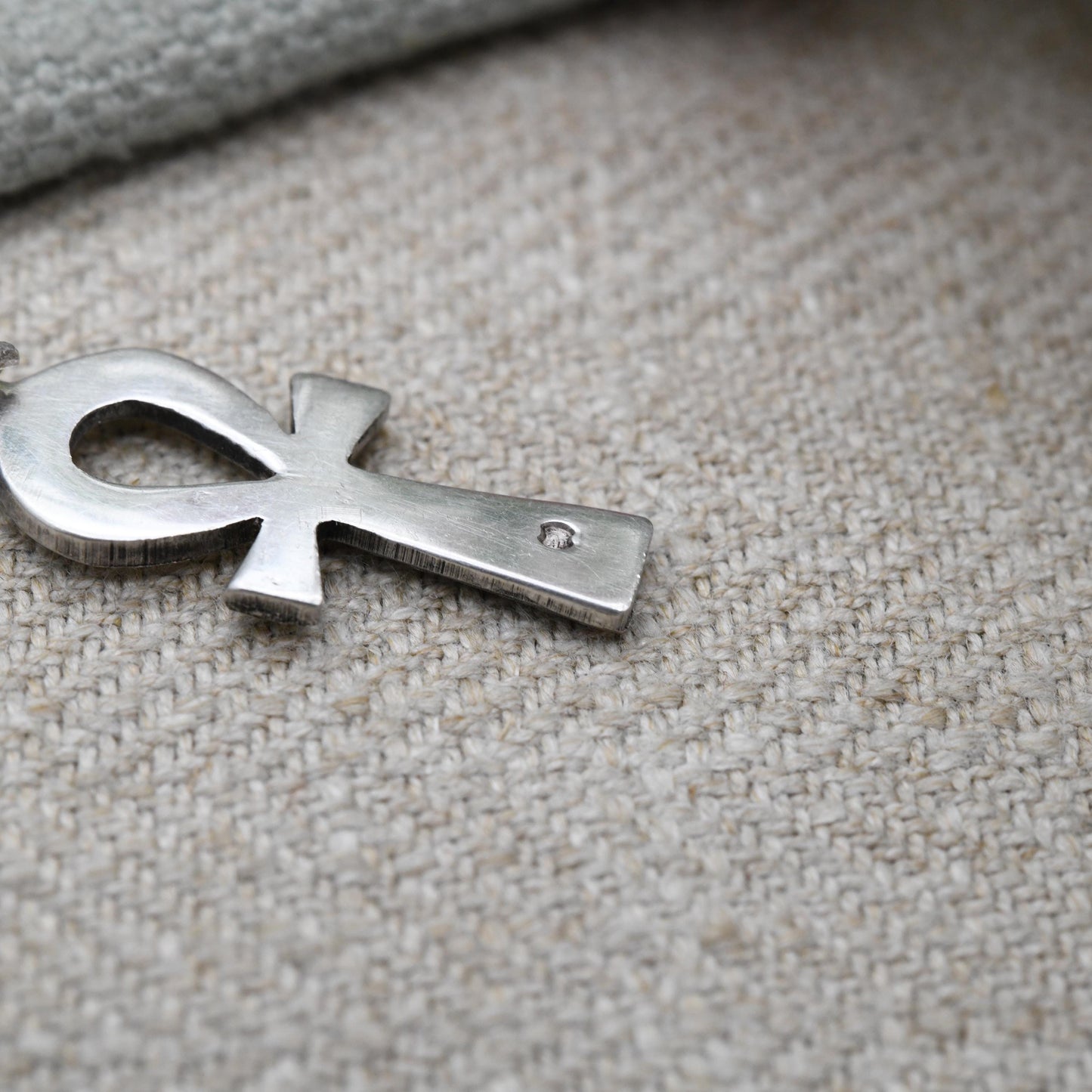 Vintage Silver Egyptian Ankh Pendant - Ancient Egypt Symbol of Life | Key Of The Nile | Diamond Cut Pattern