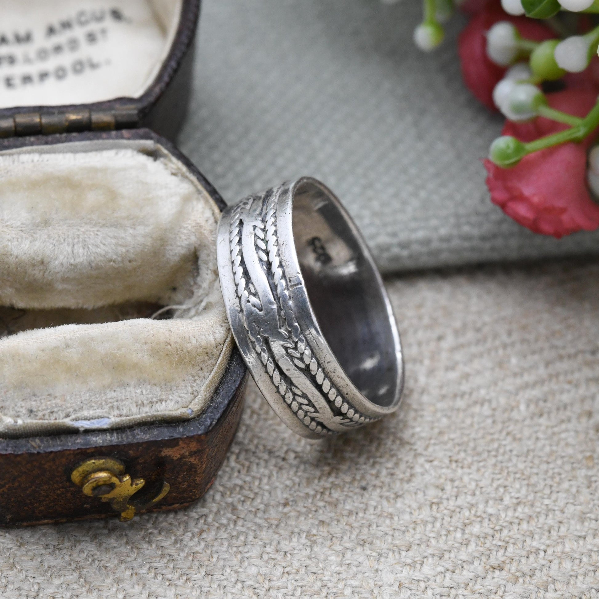 Vintage Sterling Silver Band Ring - Unisex Textured Silver Wide Band | UK Size - T | US Size - 10