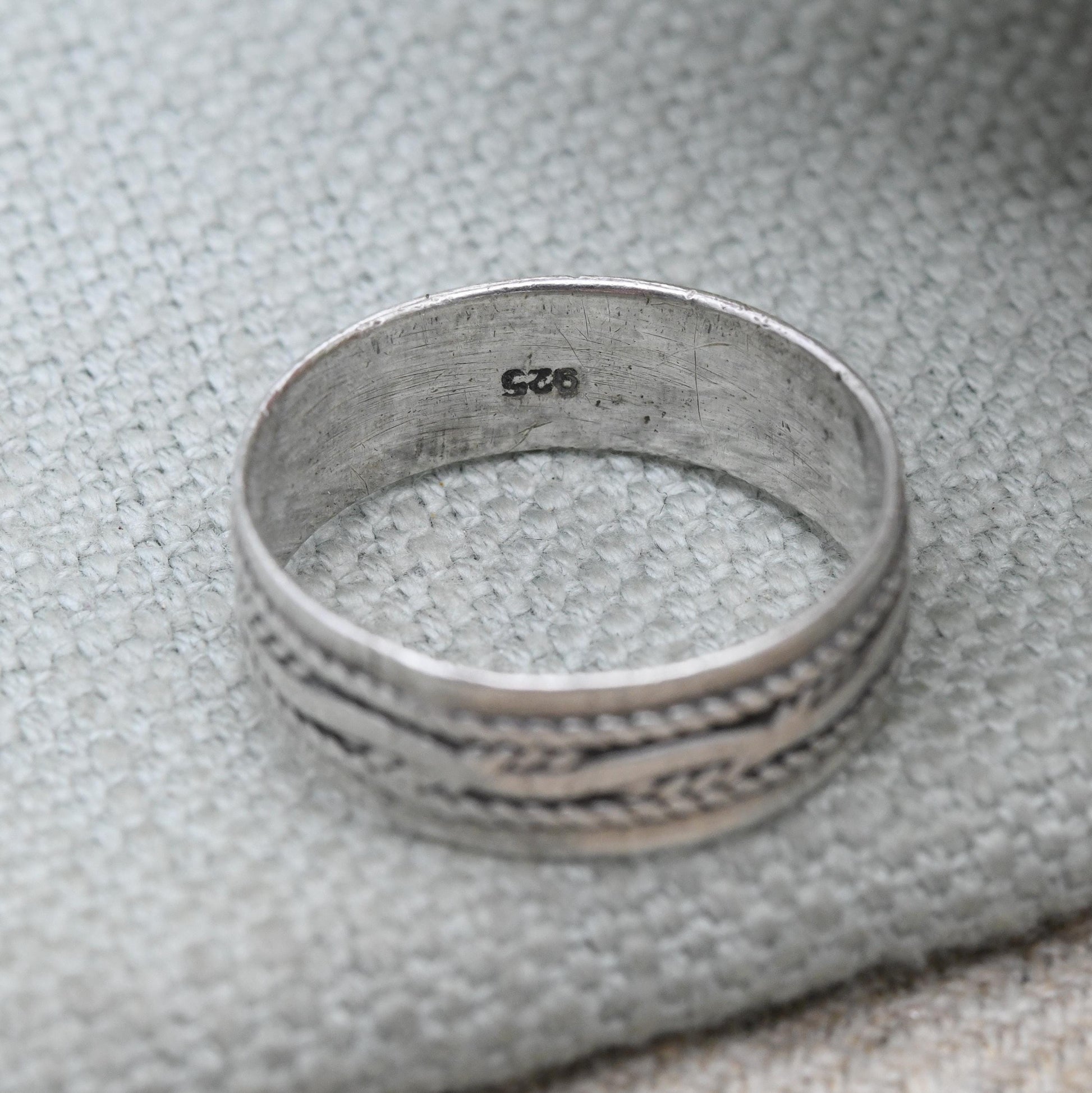 Vintage Sterling Silver Band Ring - Unisex Textured Silver Wide Band | UK Size - T | US Size - 10