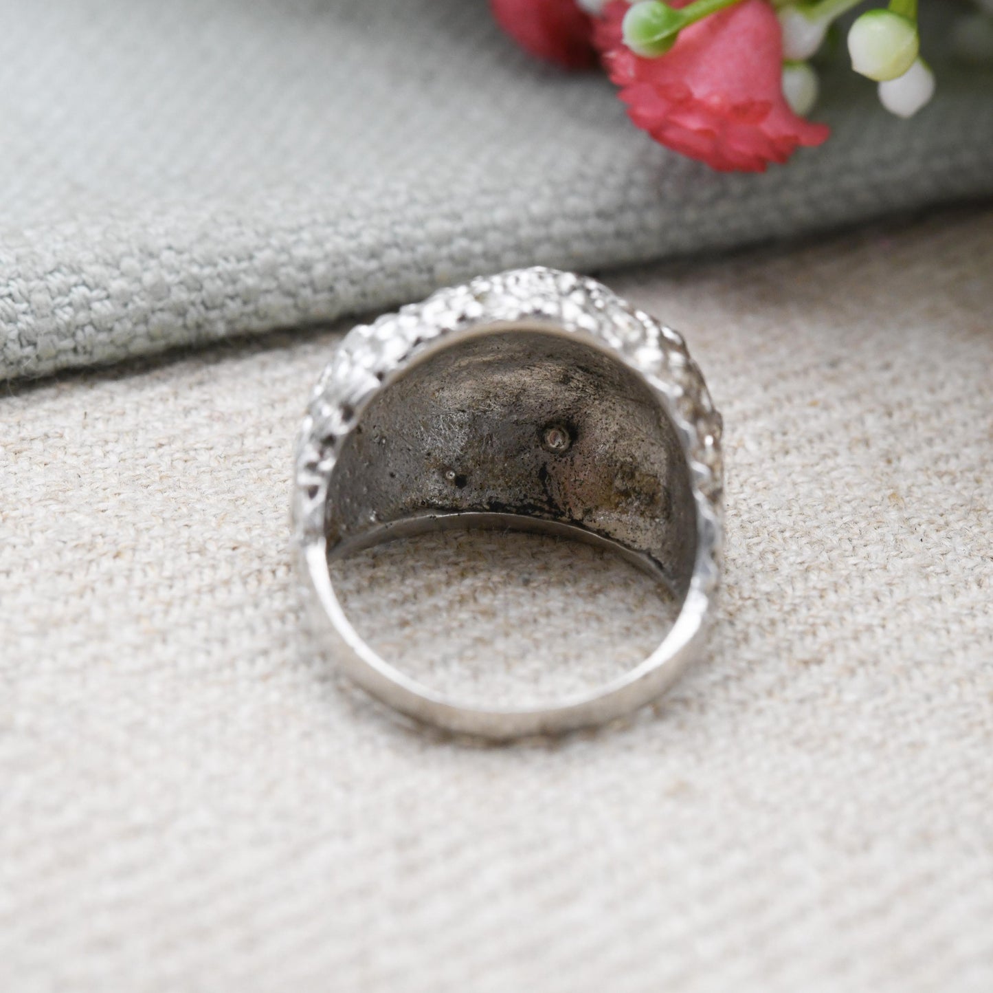Vintage Sterling Silver Textured Boule Ring 1975 - Mid-Century Style Round Ball Shape | UK Size - K | US Size - 5 1/4