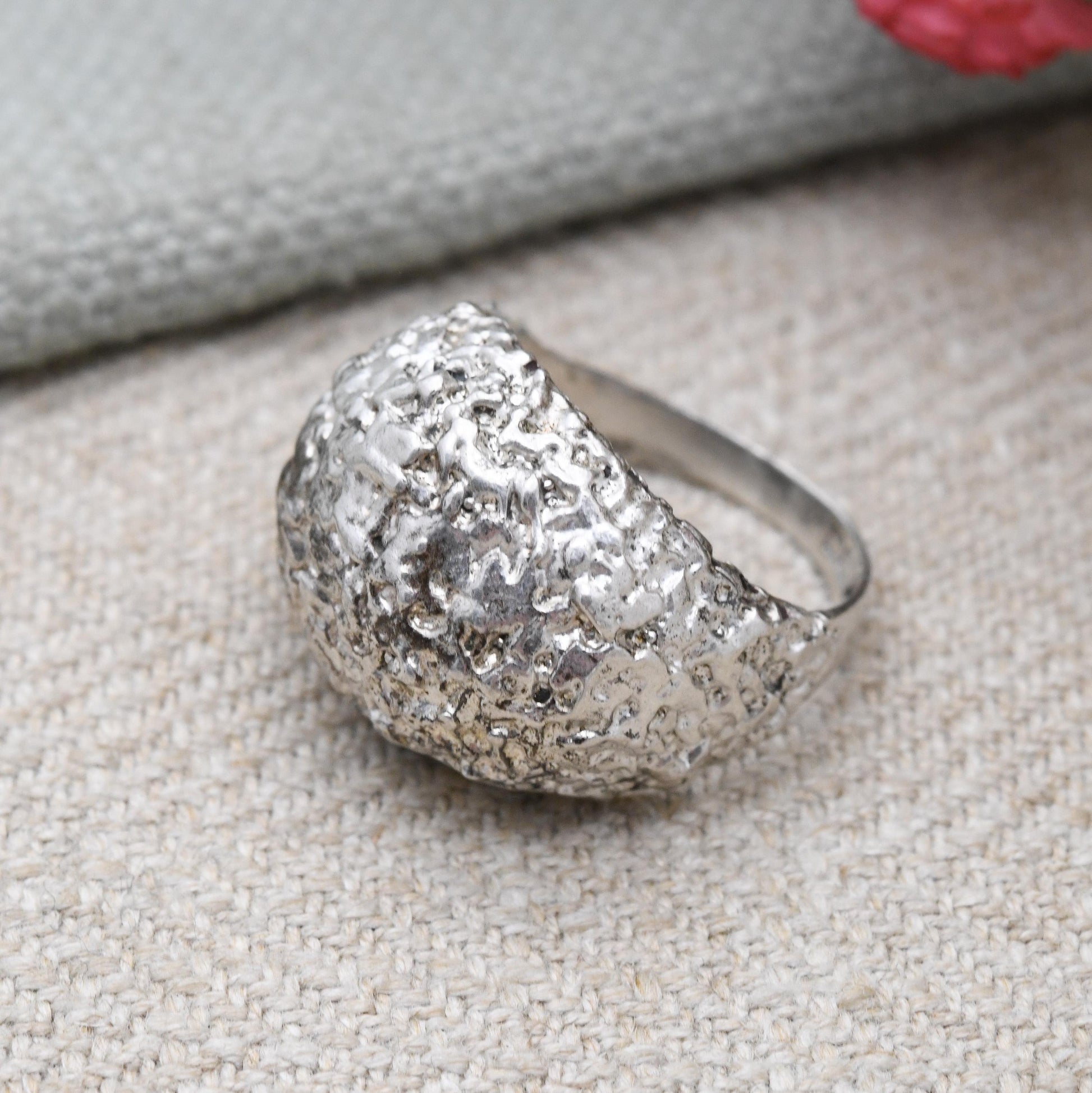 Vintage Sterling Silver Textured Boule Ring 1975 - Mid-Century Style Round Ball Shape | UK Size - K | US Size - 5 1/4