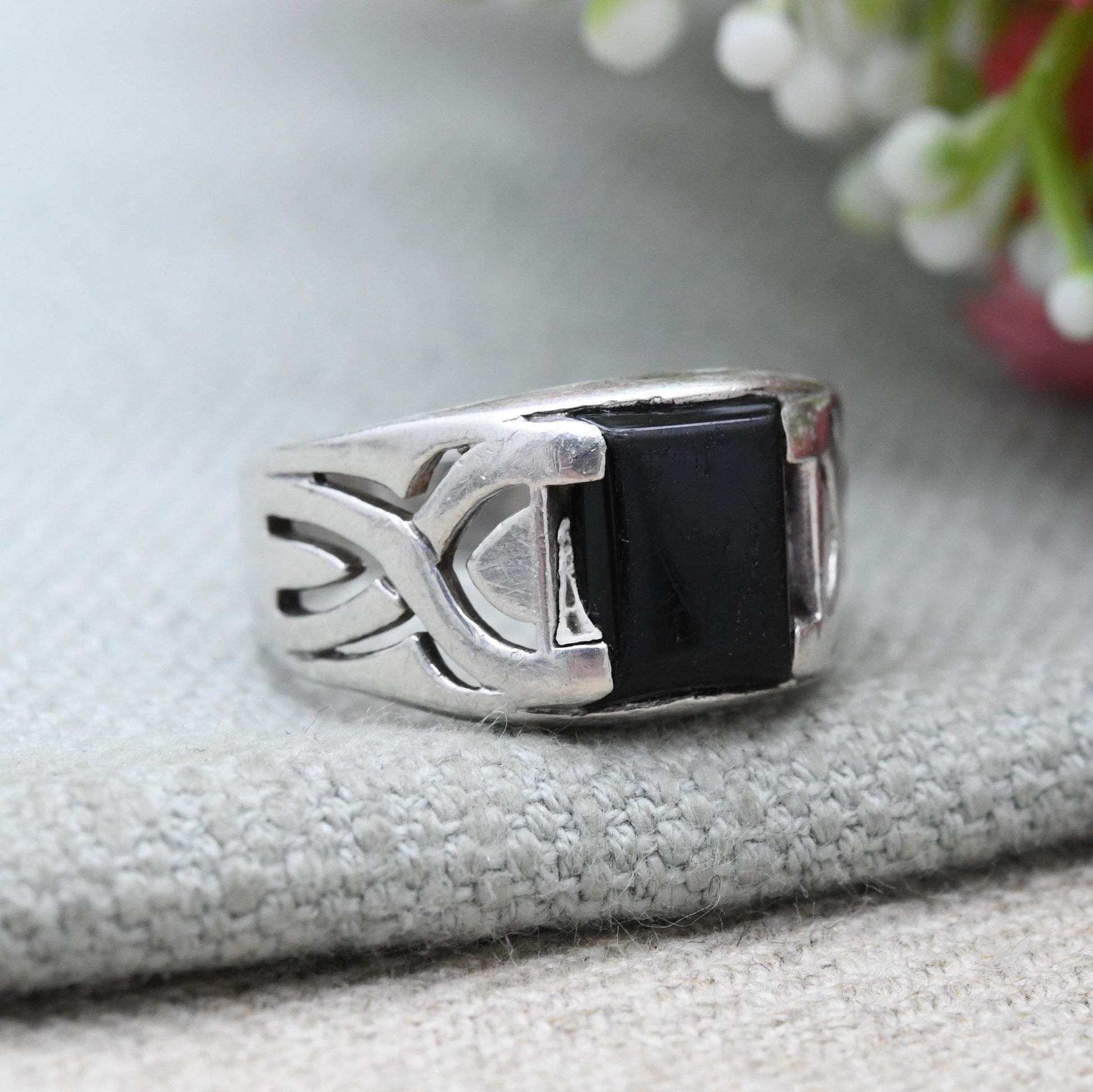 Vintage Sterling Silver Onyx Signet Ring - Unisex Square Black Stone Ring | UK Size - Q 1/2 | US Size - 8 1/2
