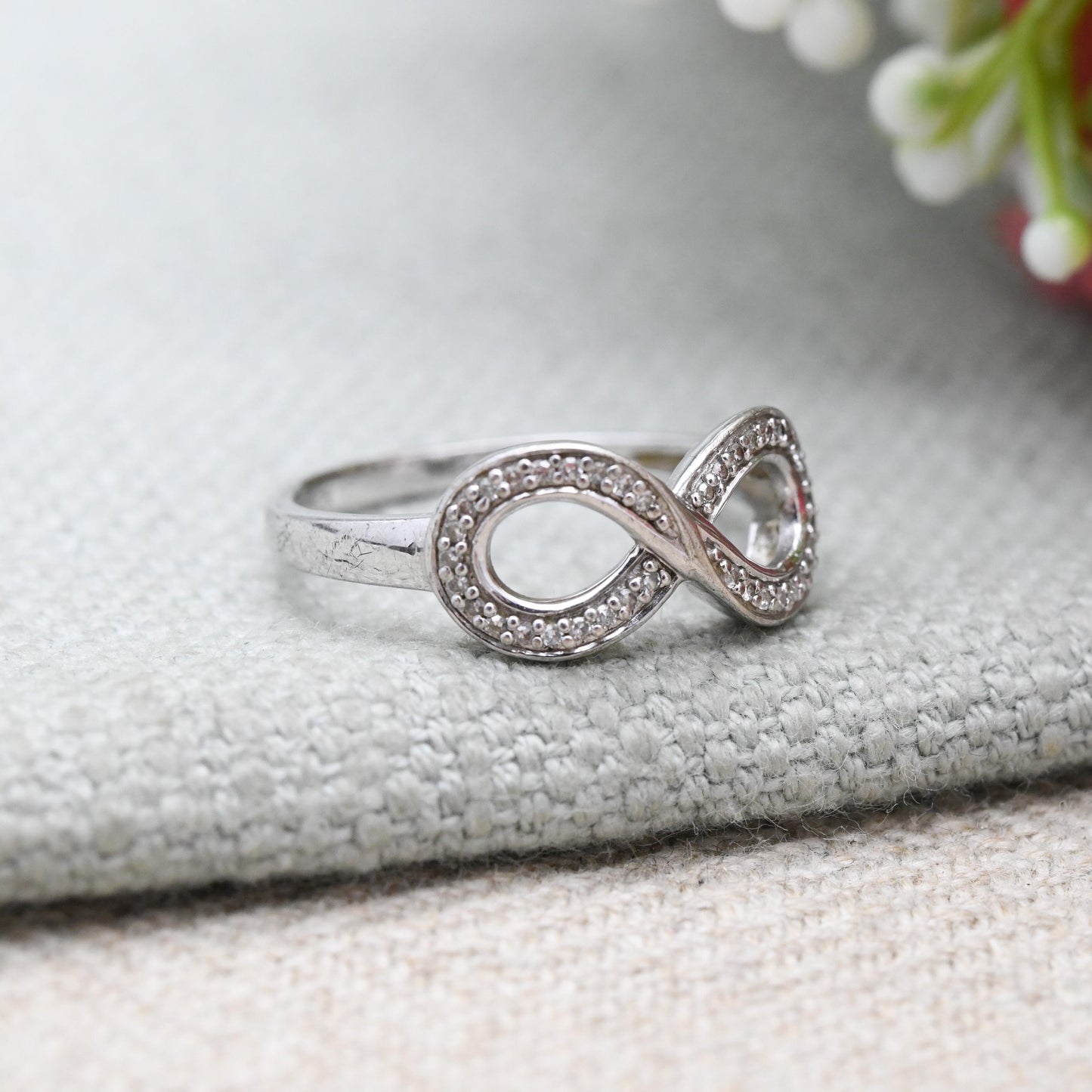 Vintage Sterling Silver Clear Stone Infinity Ring - Openwork Knot Minimalist Ring | Gift for Her | UK Size - M 1/2 | US Size - 6 1/4