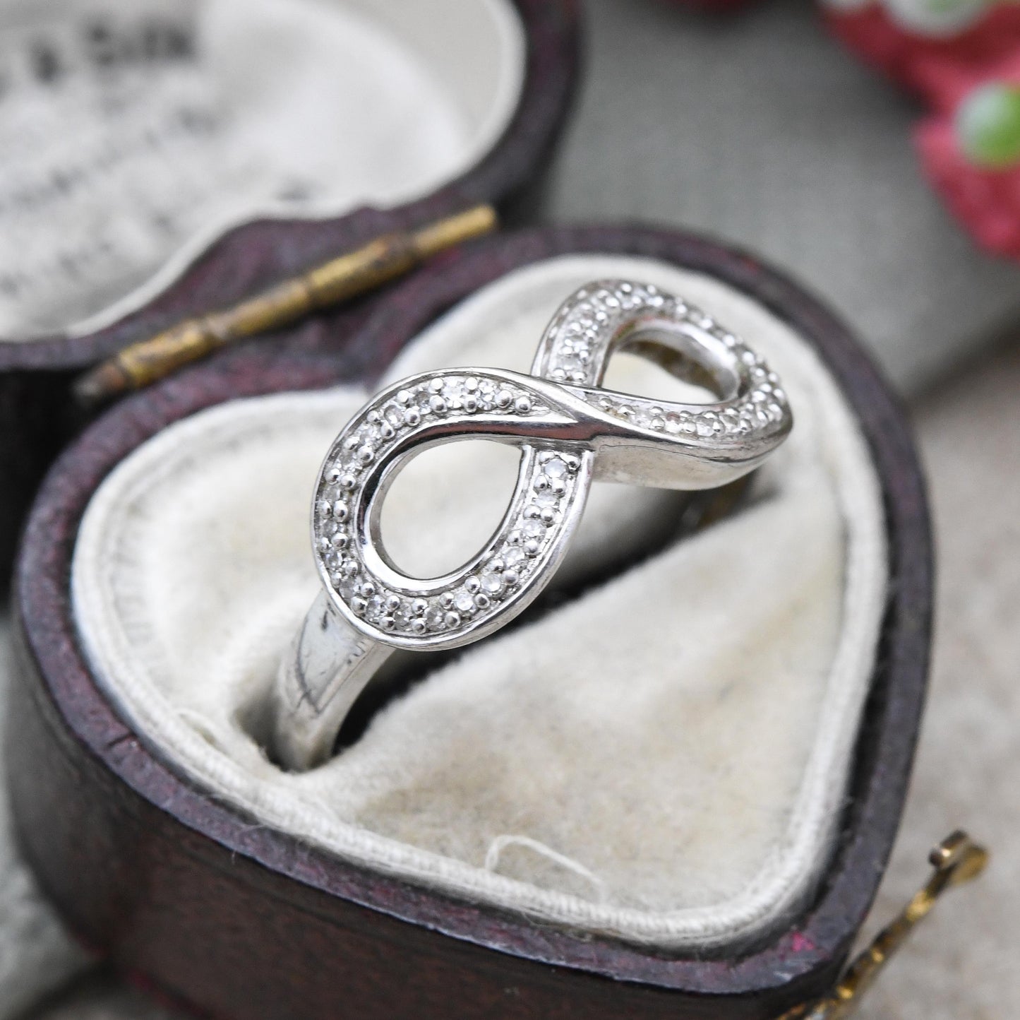 Vintage Sterling Silver Clear Stone Infinity Ring - Openwork Knot Minimalist Ring | Gift for Her | UK Size - M 1/2 | US Size - 6 1/4