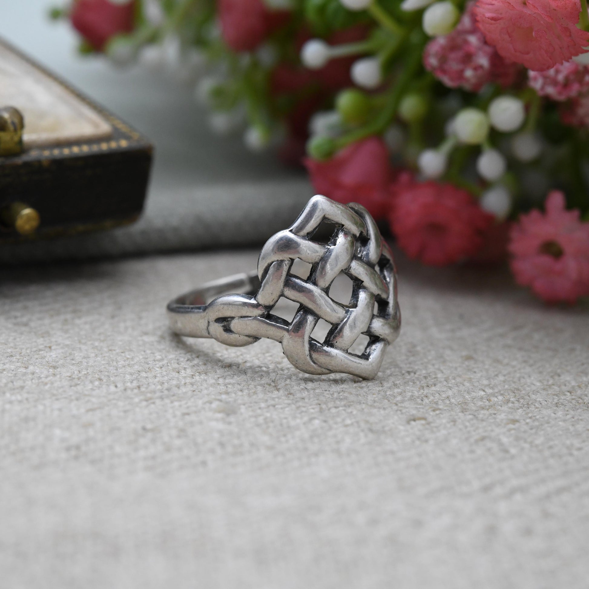 Vintage Sterling Silver Plaited Celtic Band Ring c. 1950s - Openwork Woven Knotted Band | Unisex Jewellery | UK Size - P | US Size - 7 3/4