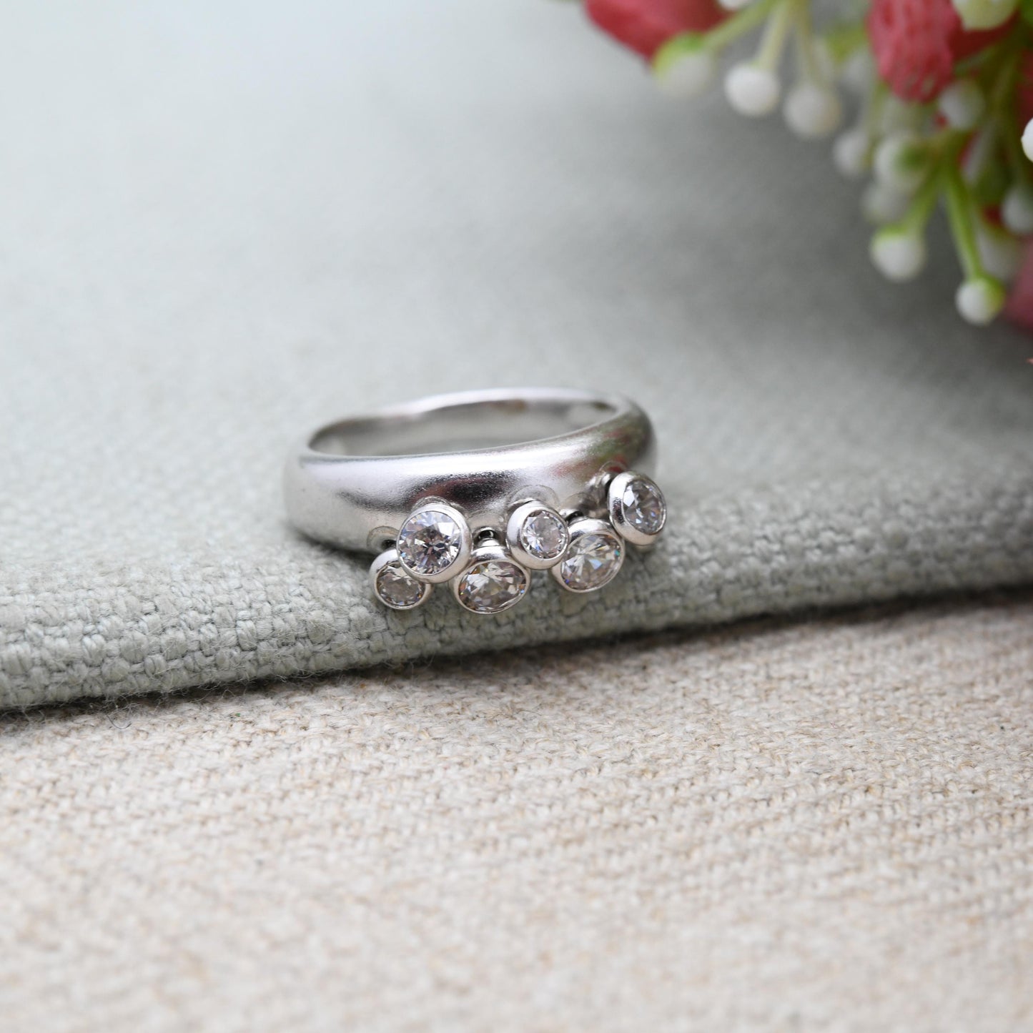 Vintage Sterling Silver CZ Moving Gemstone Band Ring - Large White Articulated Stones | Gift for Her | UK Size - M | US Size - 6 1/4
