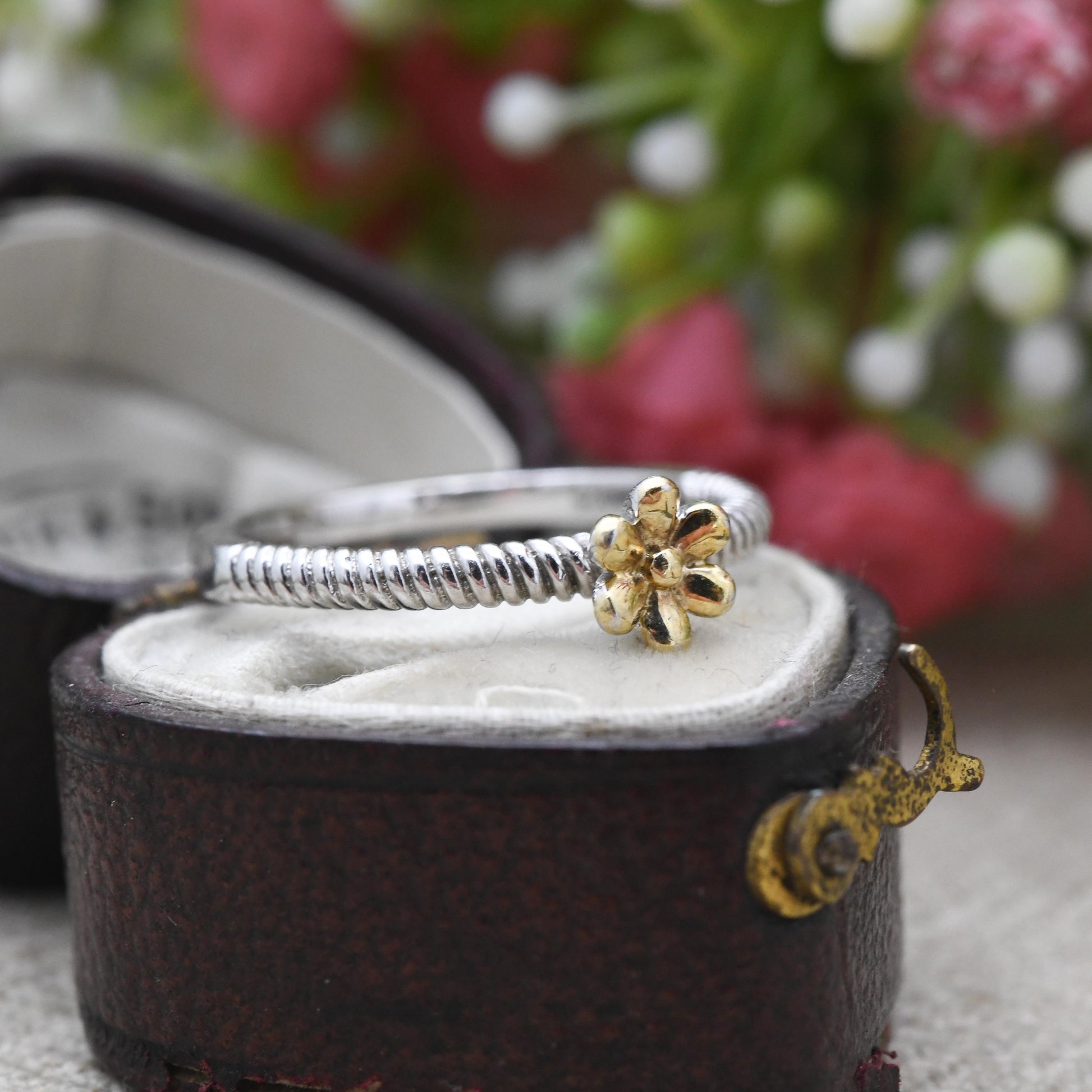 Vintage Sterling Silver Gold Plated Flower Ring TJC - Detailed Flower Floral Shape | Pretty Gift for Her | UK Size - N 1/2 | US Size - 6 3/4