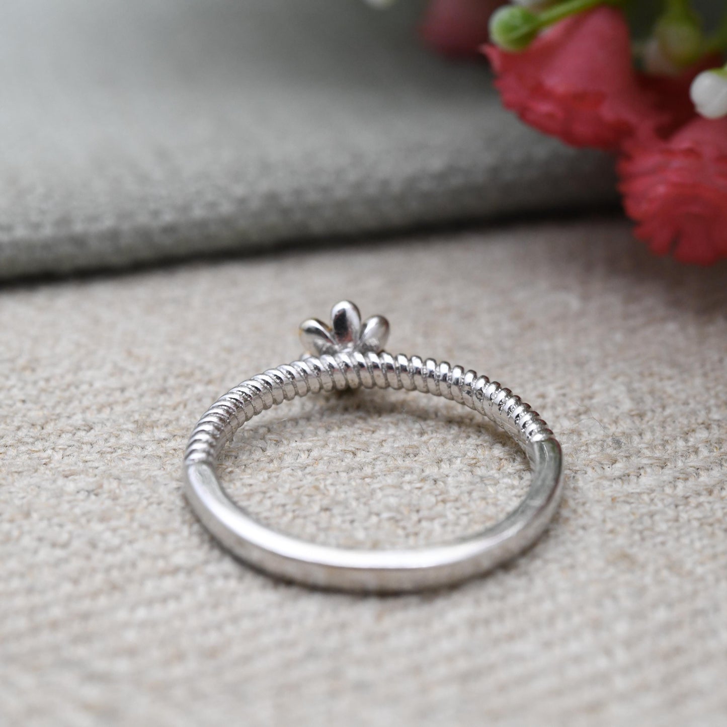 Vintage Sterling Silver Gold Plated Flower Ring TJC - Detailed Flower Floral Shape | Pretty Gift for Her | UK Size - N 1/2 | US Size - 6 3/4