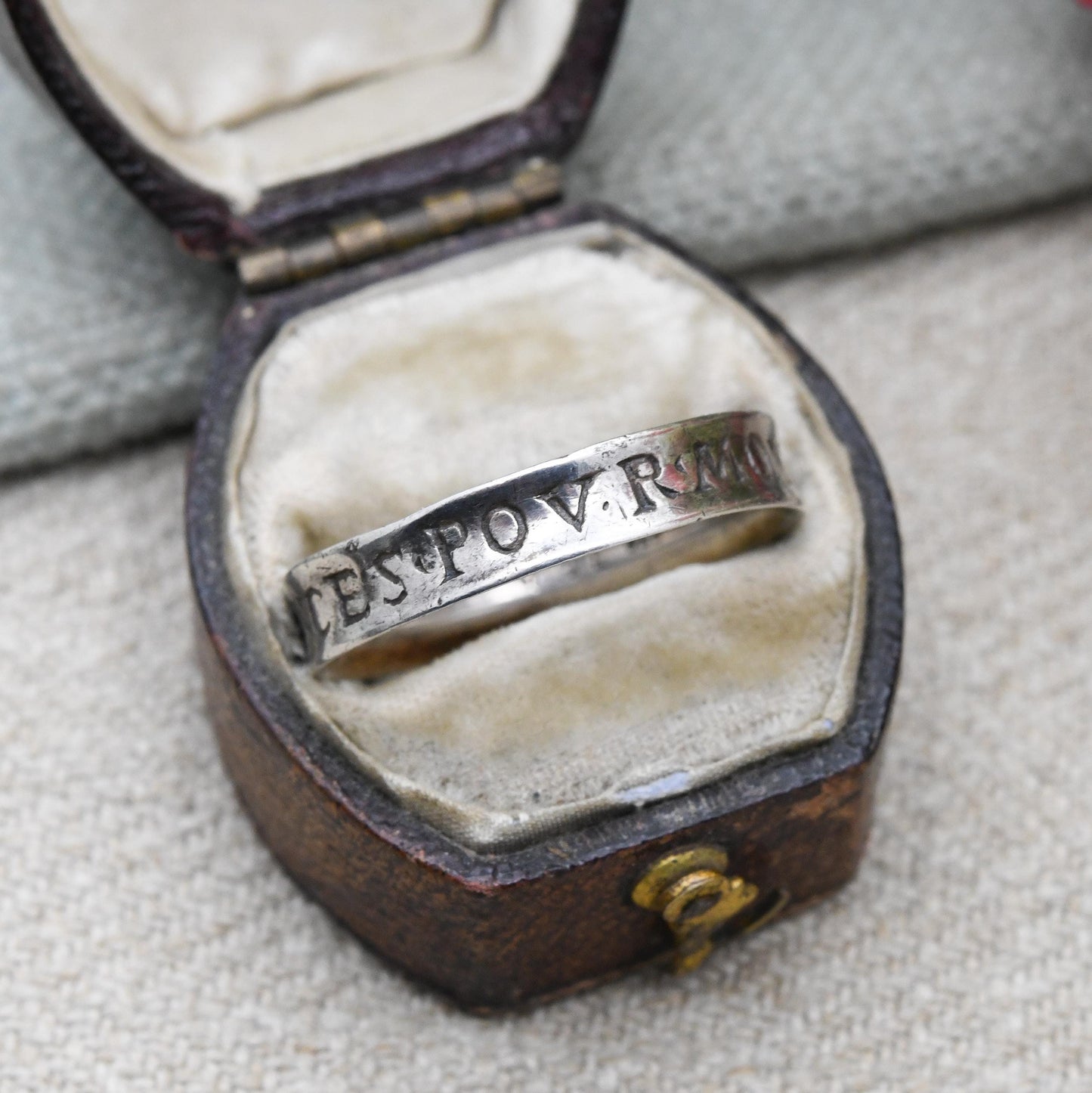 Vintage Sterling Silver Posy Ring Pences Povr Moye Dv - Think of Me God Willing Inscription Museum of London Ring | Size UK - T | US - 9 1/2