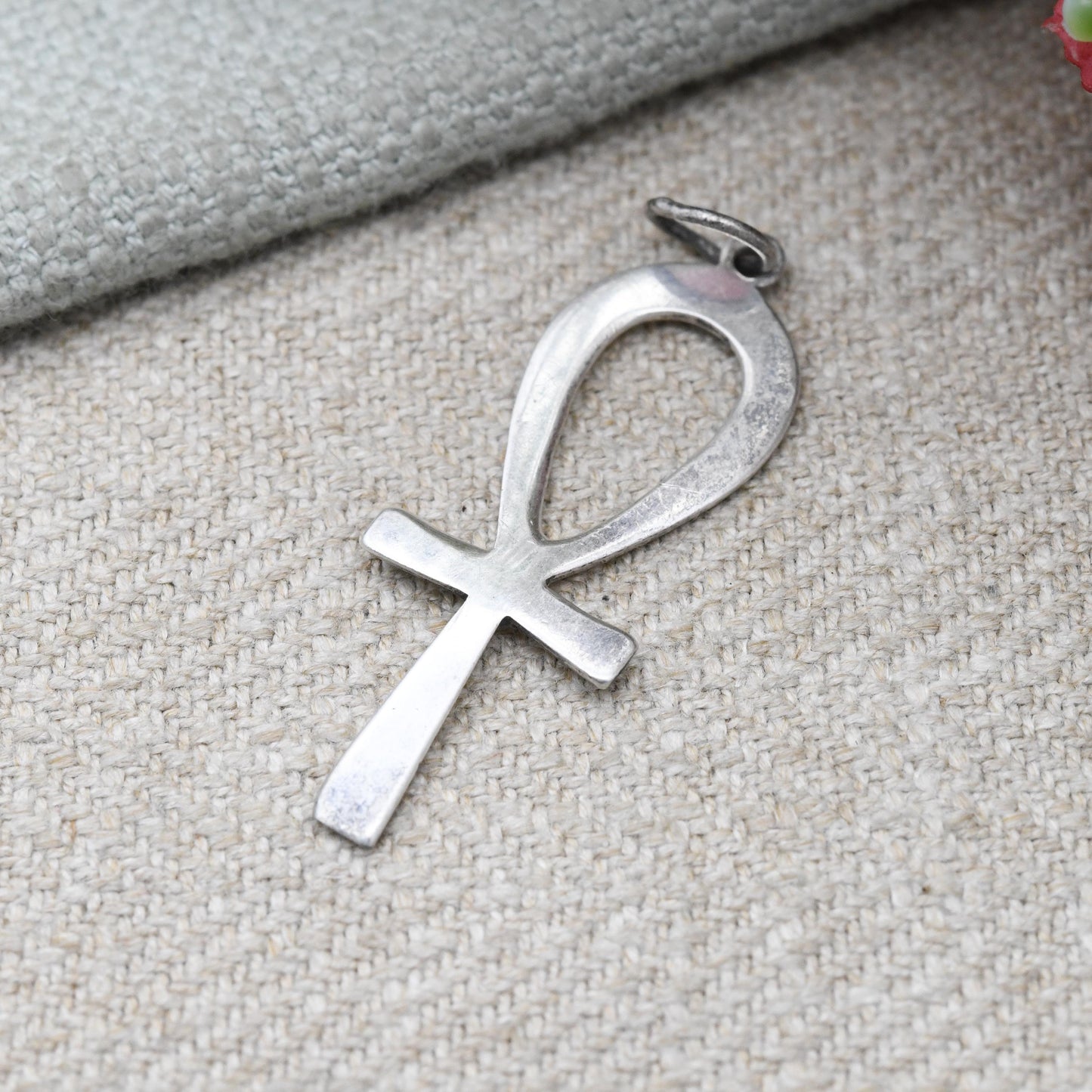 Vintage Sterling Silver Egyptian Ankh Pendant - Ancient Egypt Symbol of Life | Unizex Hooped Cross for Chunky Necklace | Gift for Her