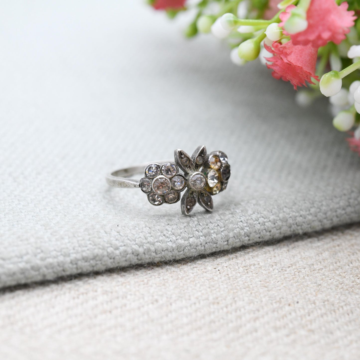 Vintage European Silver Paste Ring C.1940s - Floral Cluster Milgrain Setting Ring | UK Size - O 1/2 | US Size - 7 1/2