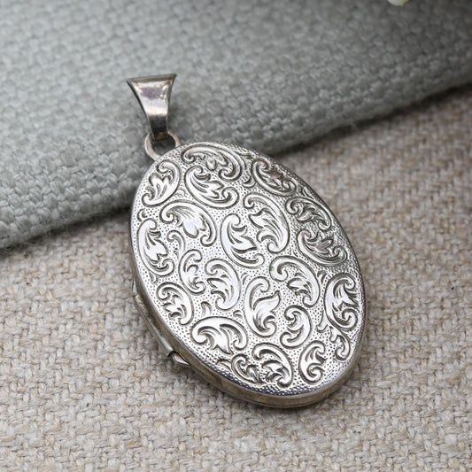 Vintage Sterling Silver Scrolling Locket Pendant - Oval Shape Opening Locket with Engraved and Textured Design | Gift for Pendant Necklace