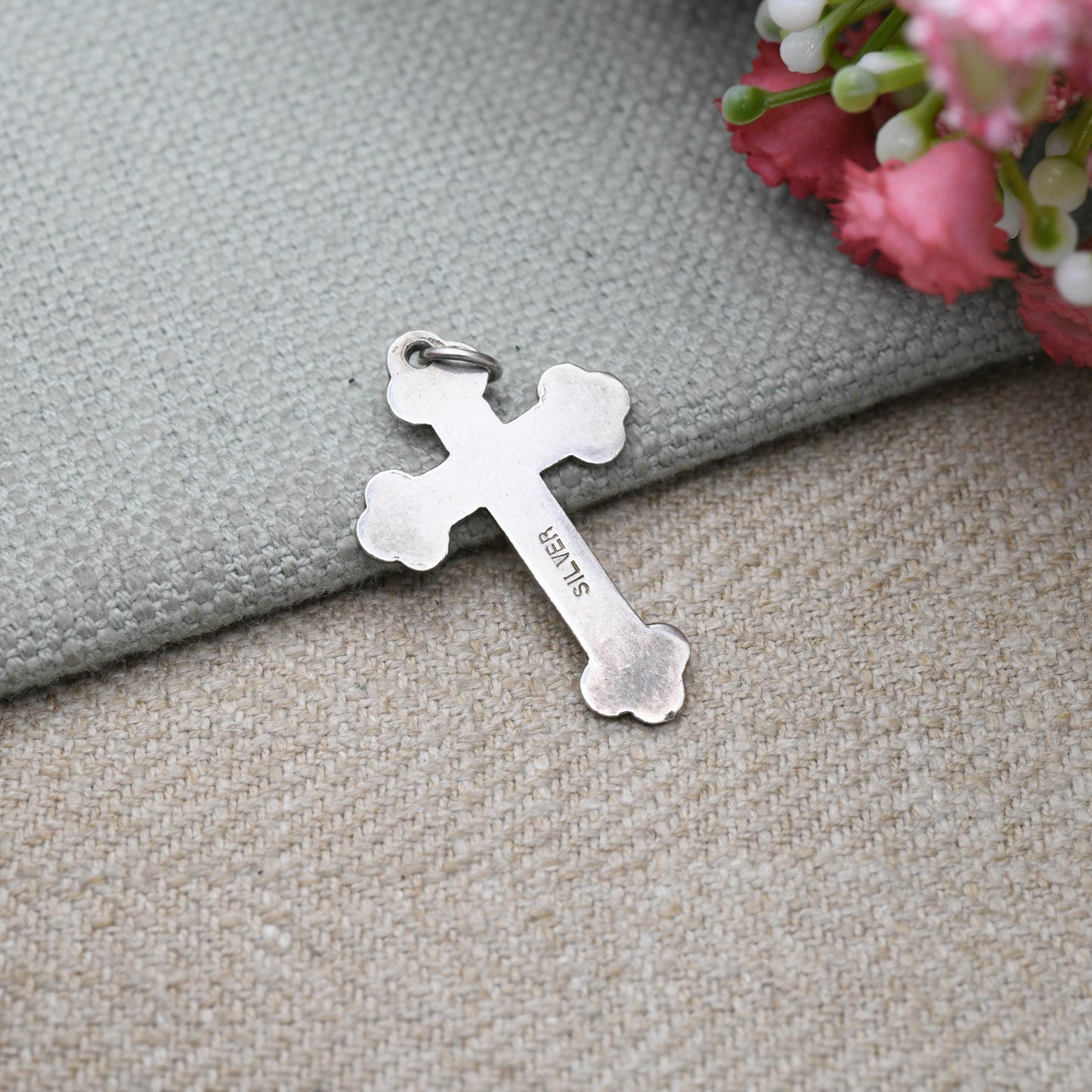 Vintage Sterling Silver Cross Pendant - Trefoil Floral Etching Design | Cross Bottony | Gift for Christian Pendant Baptism Christening