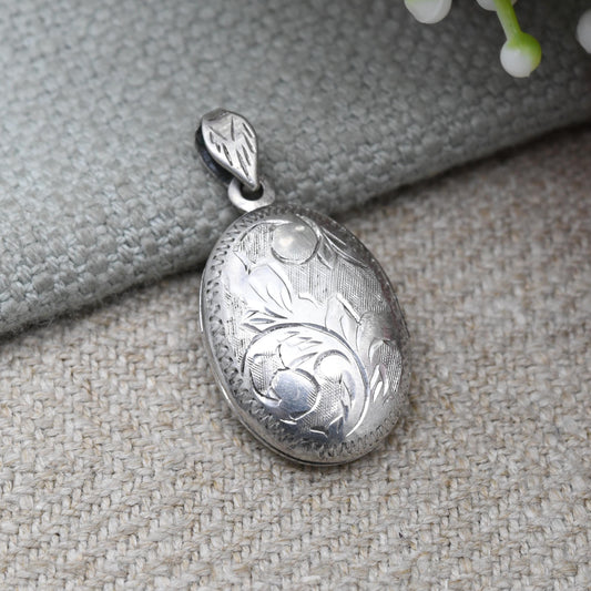 Vintage Sterling Silver Locket Pendant with Engraved Floral Design - Oval Locket Necklace for Chunky Chain | Sweet Jewellery Gift for Her