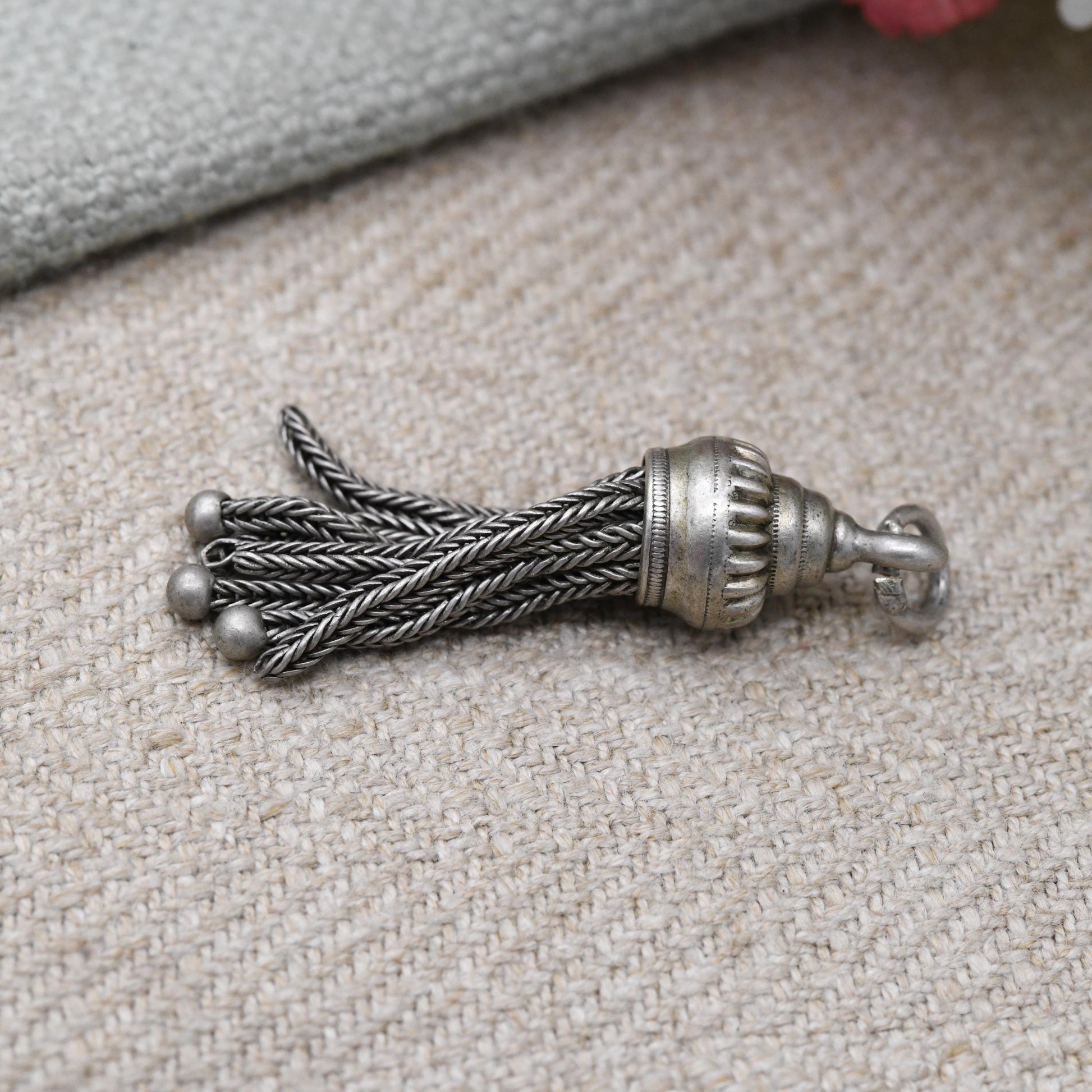 Antique Silver Tassel Charm Pendant - for Charm Bracelet Necklace Articulated Detailed
