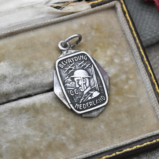 Vintage Silver Liberation of the Netherlands 1945 Medal Pendant - Bevryding Nederland | WW2 Dutch Liberty | Military Memorabilia