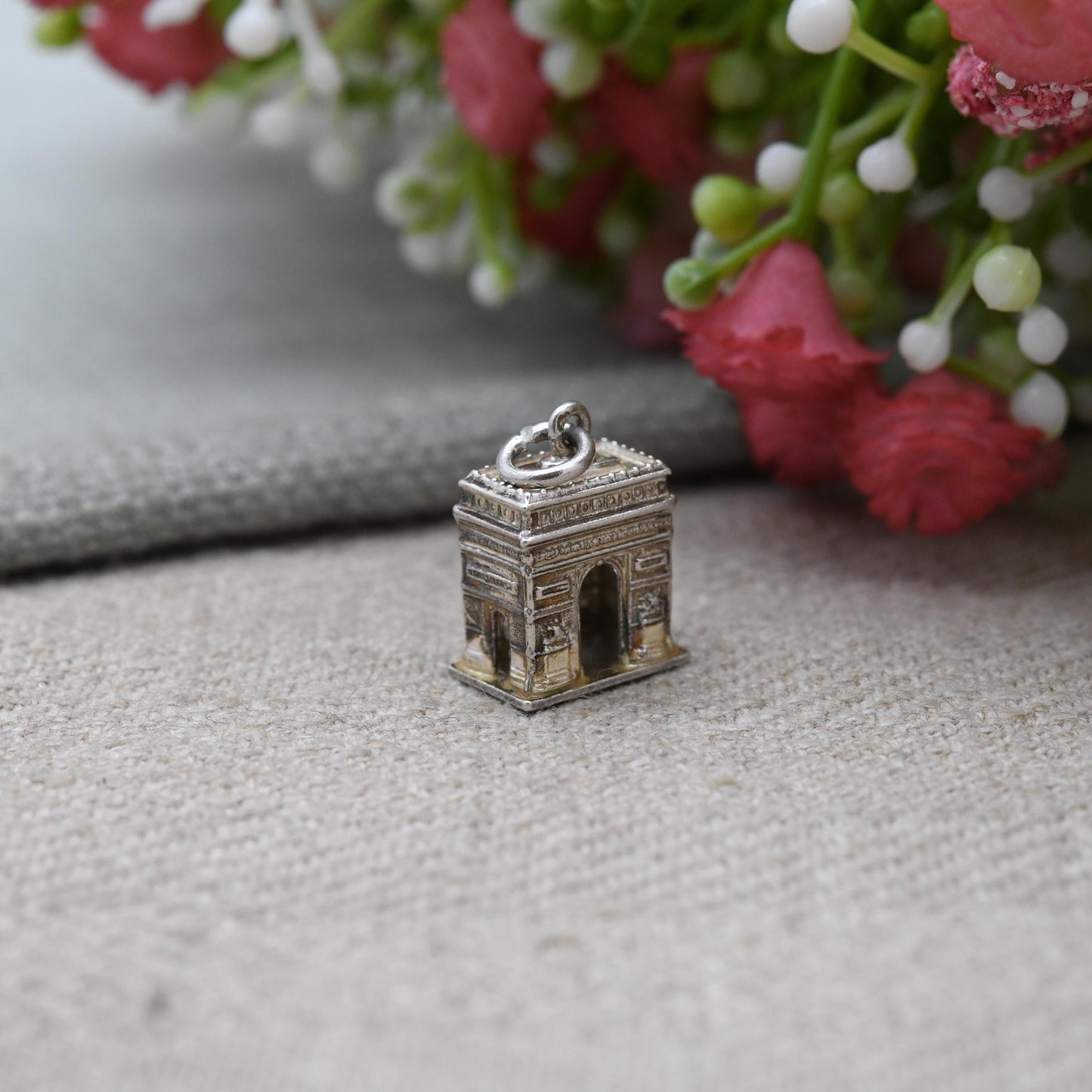 Vintage Sterling Silver Arc de Triomphe Monument Charm Pendant - Paris France Gift | French Travel Charm | Souvenir Gift for Charm Bracelet