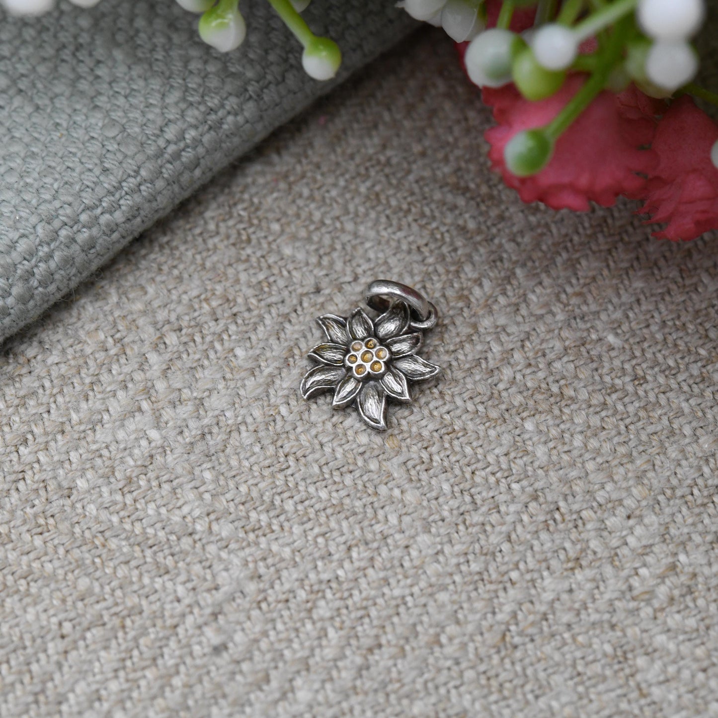 Vintage 800 Silver Edelweiss Flower Charm Pendant - Austrian Italian Swiss Floral Gift | Souvenir Gift for Charm Bracelet