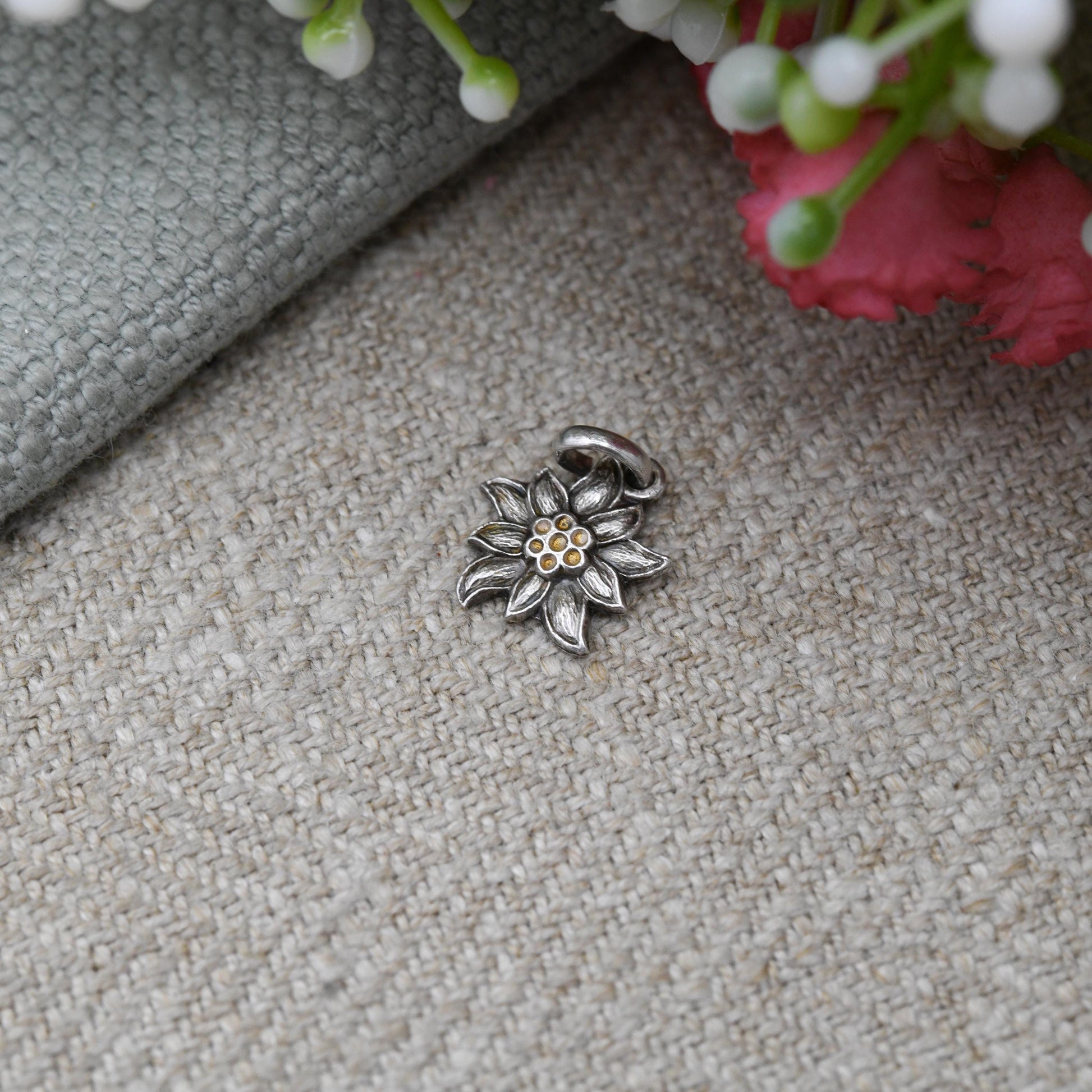 Vintage 800 Silver Edelweiss Flower Charm Pendant - Austrian Italian Swiss Floral Gift | Souvenir Gift for Charm Bracelet