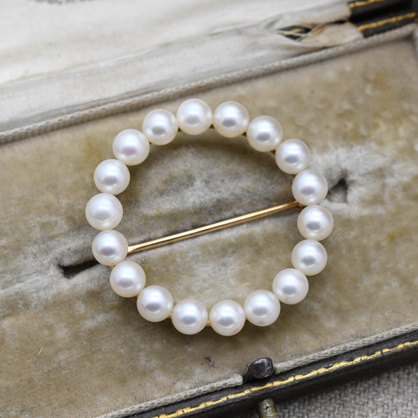 Vintage Tiffany & Co 14ct Gold and Pearl Wreath Brooch c. 1960s - 5mm White Round Pearls