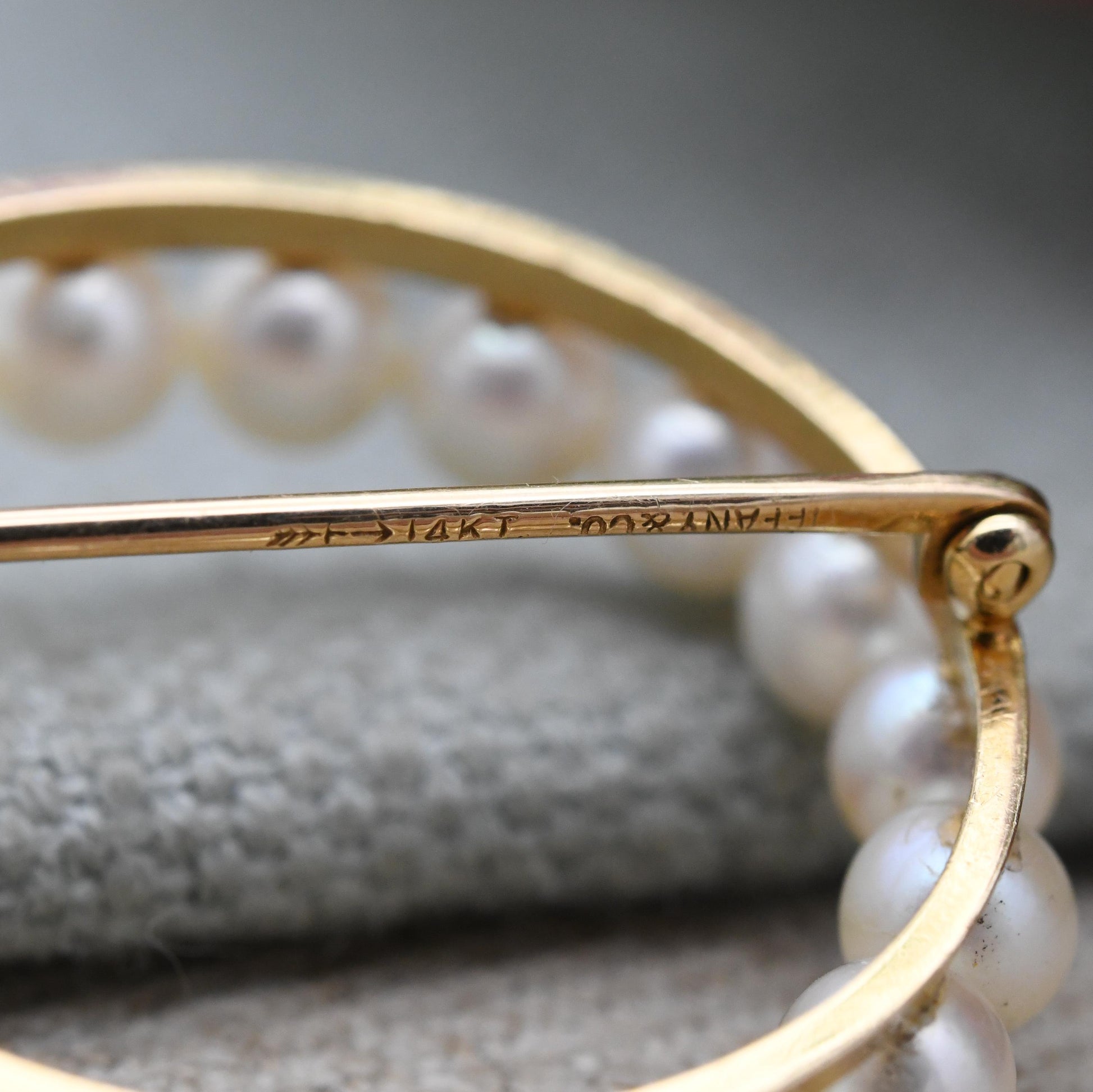 Vintage Tiffany & Co 14ct Gold and Pearl Wreath Brooch c. 1960s - 5mm White Round Pearls