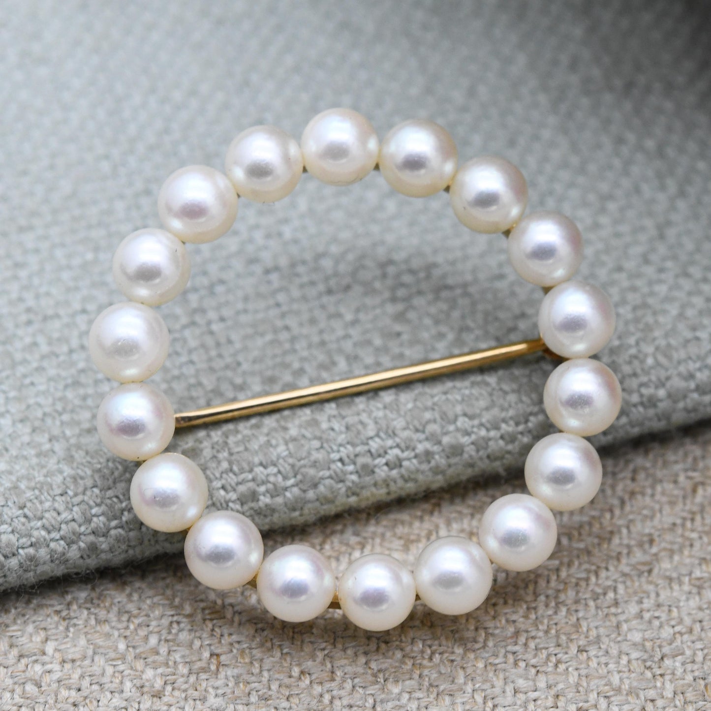Vintage Tiffany & Co 14ct Gold and Pearl Wreath Brooch c. 1960s - 5mm White Round Pearls