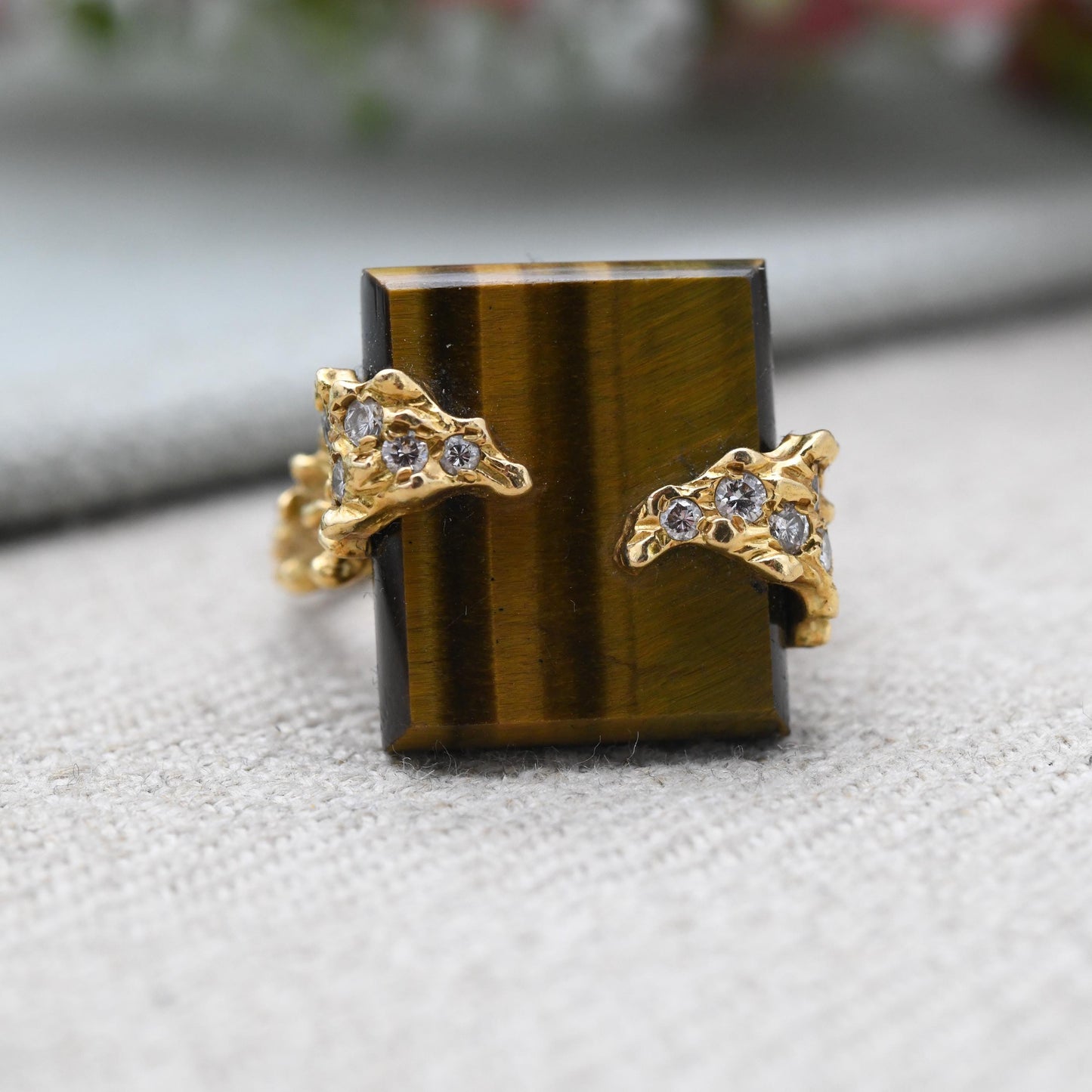 Vintage 18ct Gold Tiger's Eye and Diamond Cocktail Ring c. 1960s - Mid-Century Modernist Gemstone Dress Ring l UK Size - P | US Size - 8