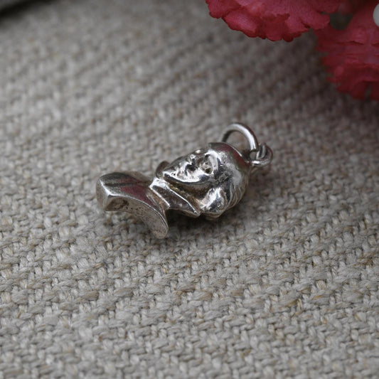 Vintage Sterling Silver Shakespeare Head Charm Pendant - Tudor Bust | Stratford-Upon-Avon | Souvenir Gift for Charm Bracelet