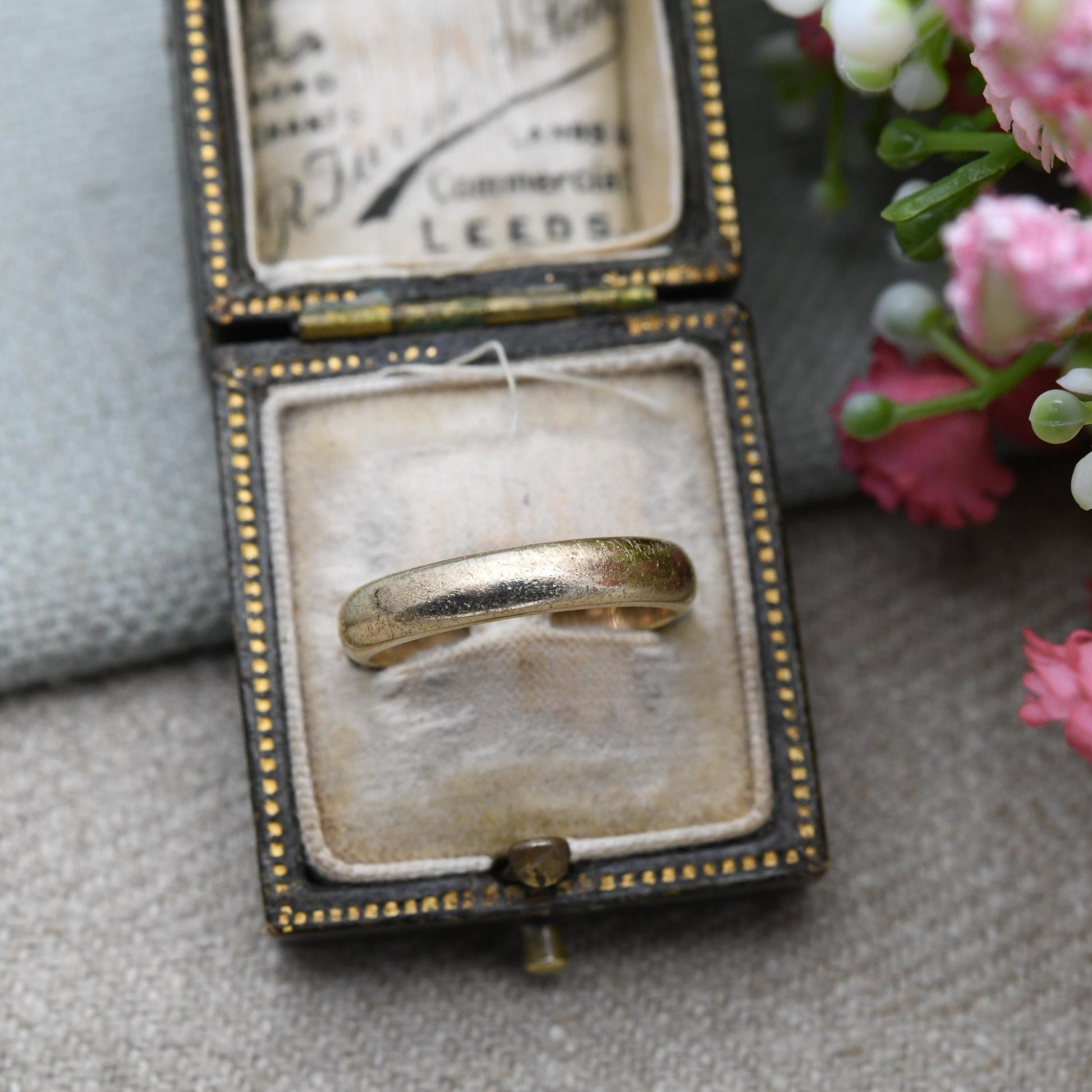 Vintage 9ct Gold Wedding Band Ring 1964 - Solid Gold Stacking Ring | Unisex Everyday Gold Jewellery | UK Size - M | US Size - 6 1/2