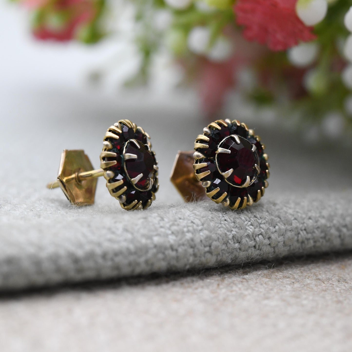 Vintage 9ct Gold Red Paste Cluster Stud Earrings - Sparkly Red Gemstone | Gold Birthday Gift | Butterfly Back | Everyday Stud Earrings