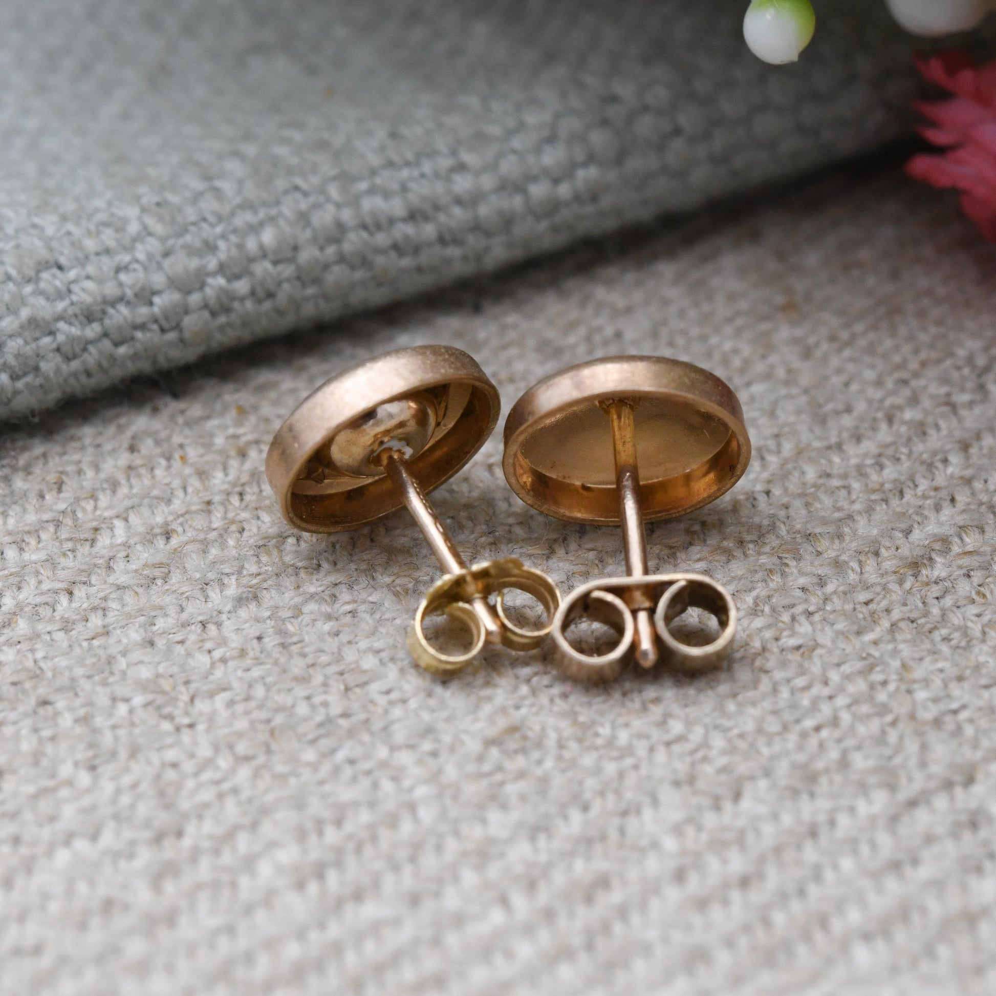 Vintage 9ct Gold Star Stud Earrings - Diamond Cut Textured Star Sun Yellow Gold Studs | Delicate Gold Jewellery Gift for Her