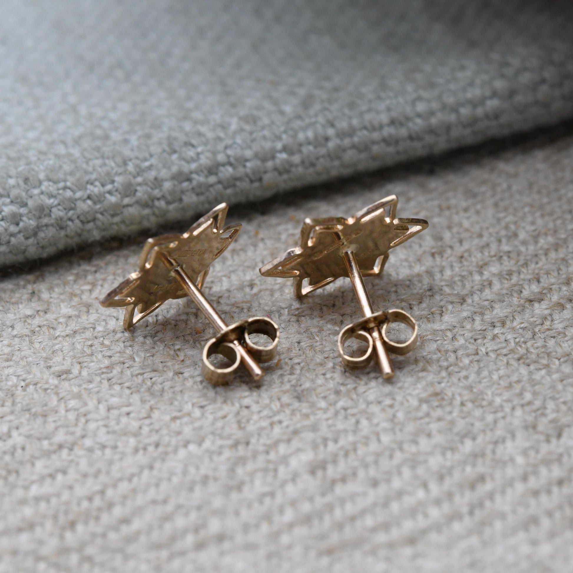Vintage 9ct Gold Star Stud Earrings 1970 - Openwork Geometric Textured Star Design | Butterfly Backs | Gift for Her
