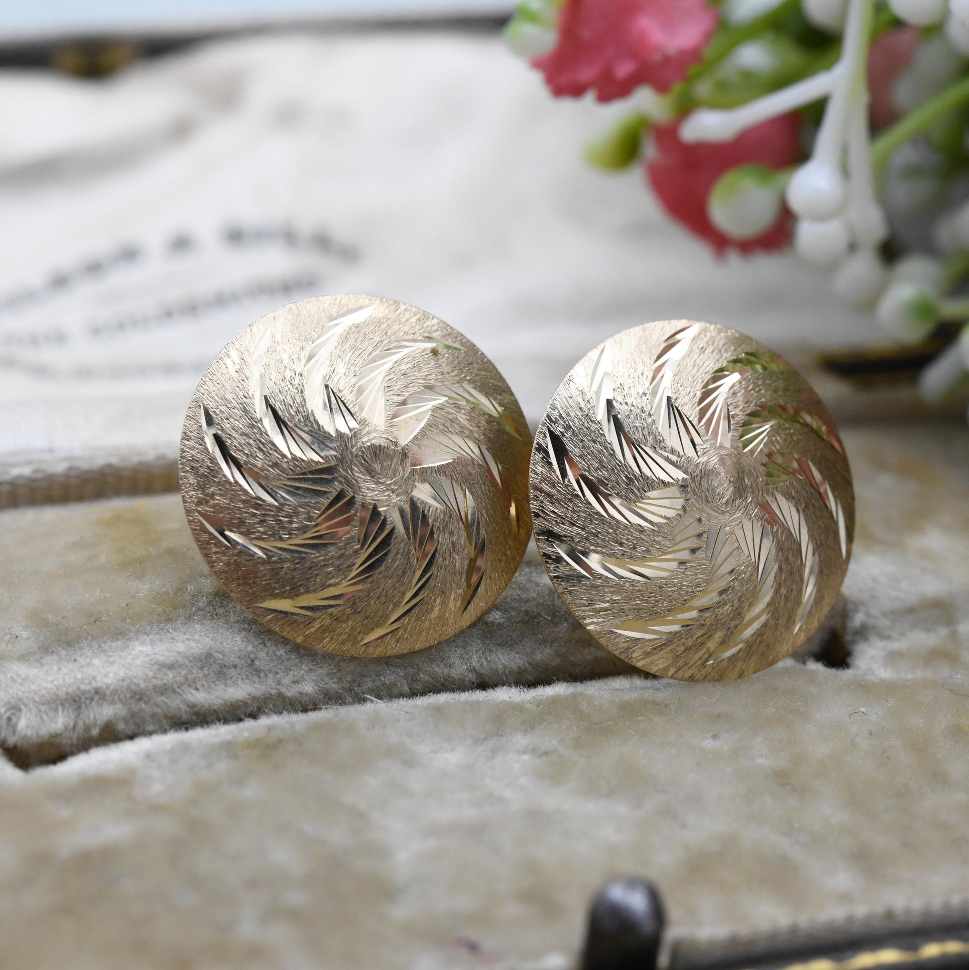 Vintage 9ct Gold Circular Engraved Stud Earrings 1980s - Brushed Yellow Gold Circular Studs | Delicate Gold Jewellery Gift for Her