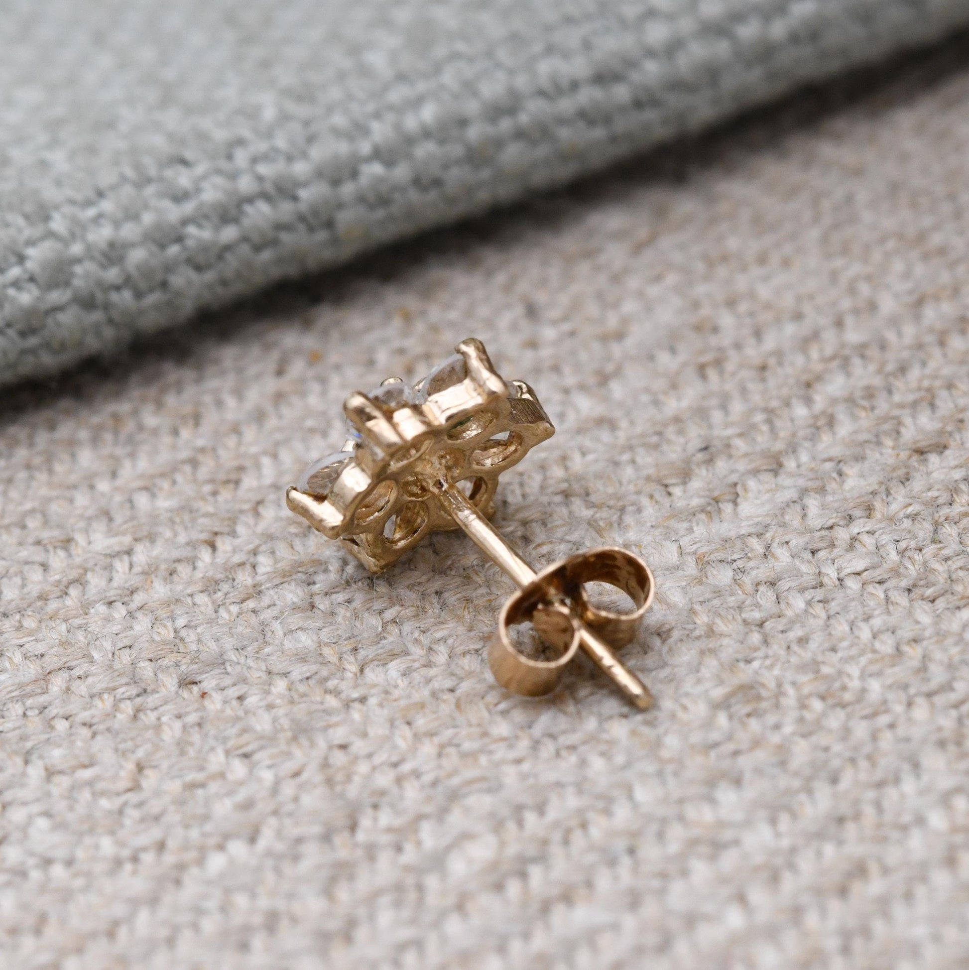 Single 9ct Gold Flower Stud Earring with CZ Clear Stones - Pretty Yellow Gold | Faceted Sparkly Stone | Butterfly Back