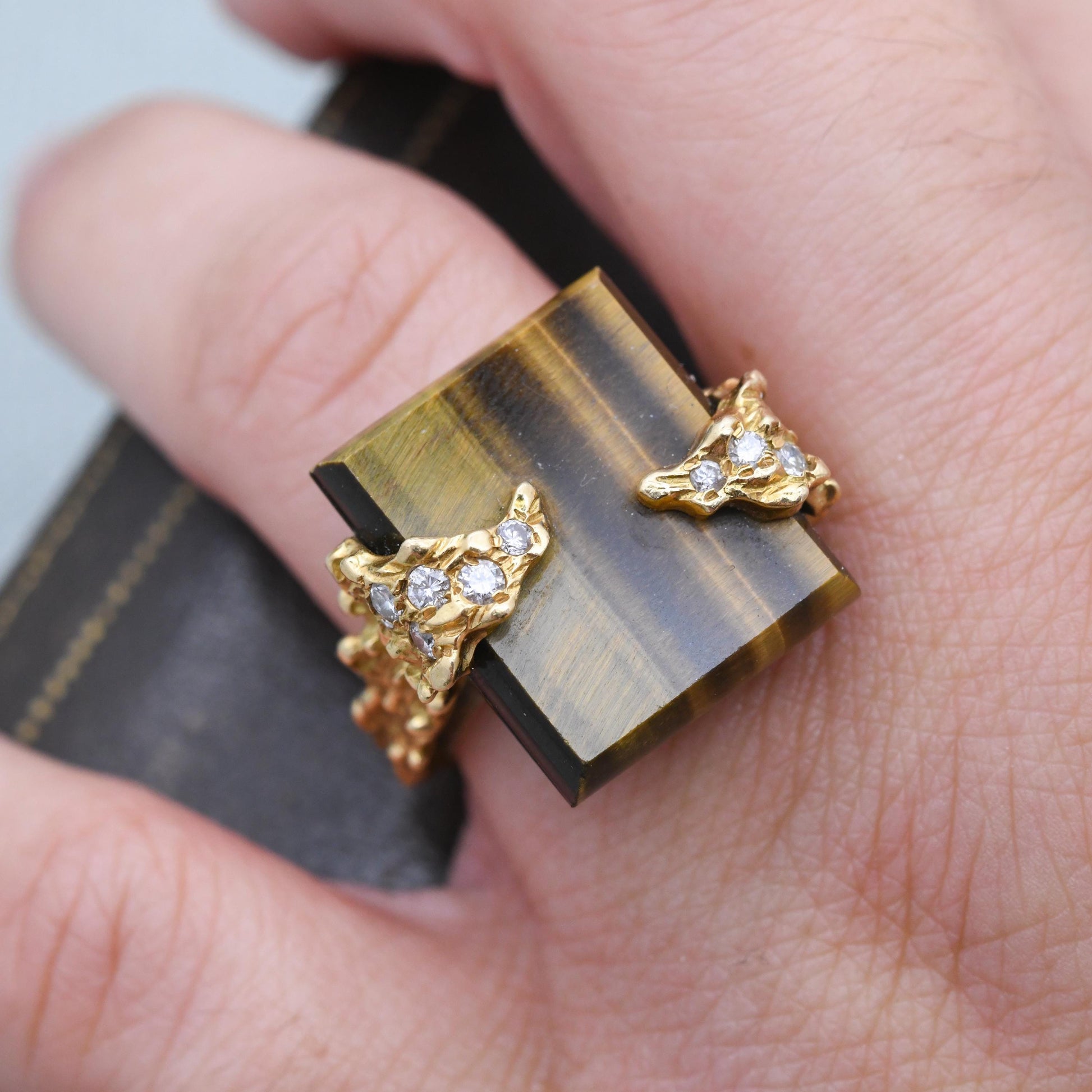 Vintage 18ct Gold Tiger's Eye and Diamond Cocktail Ring c. 1960s - Mid-Century Modernist Gemstone Dress Ring l UK Size - P | US Size - 8