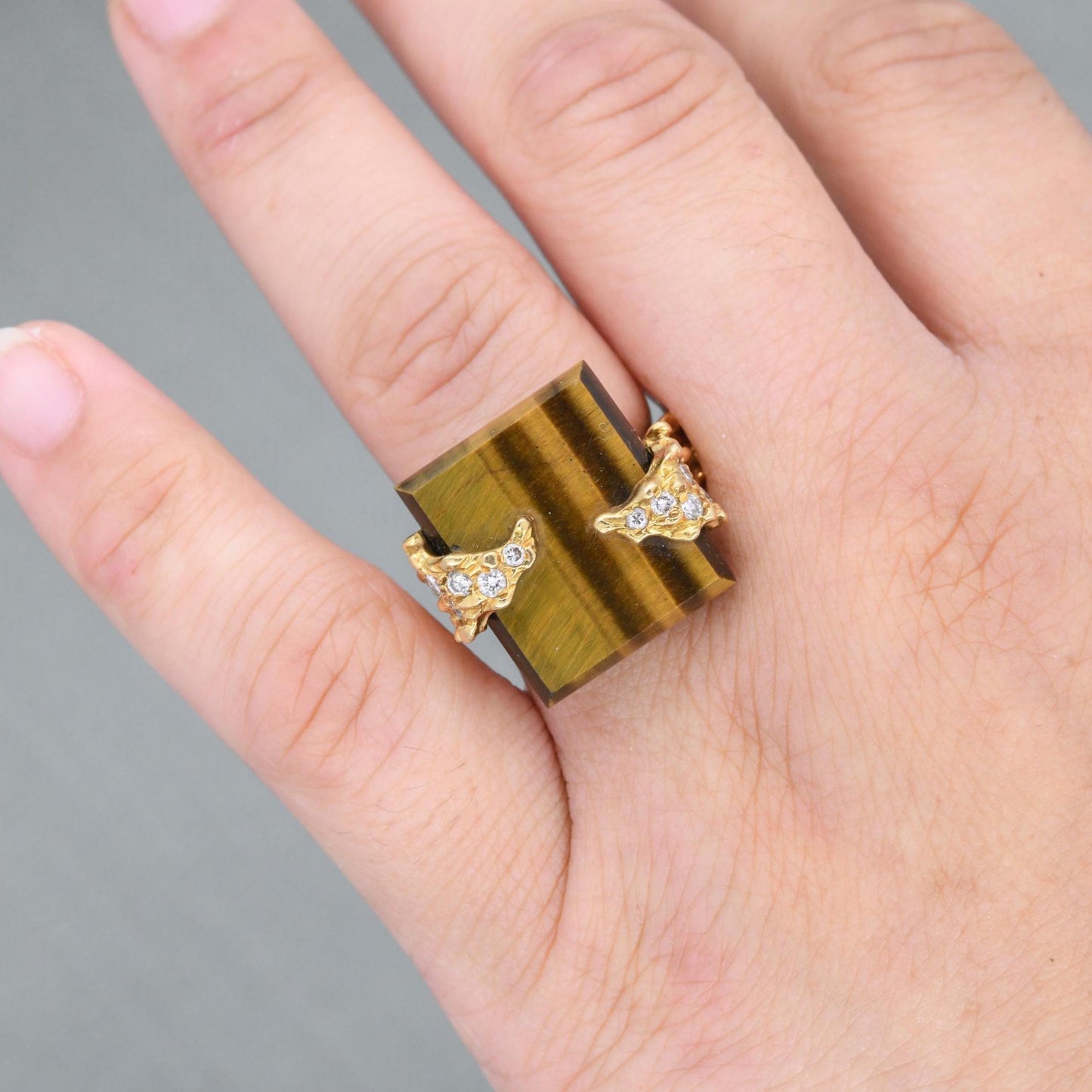 Vintage 18ct Gold Tiger's Eye and Diamond Cocktail Ring c. 1960s - Mid-Century Modernist Gemstone Dress Ring l UK Size - P | US Size - 8
