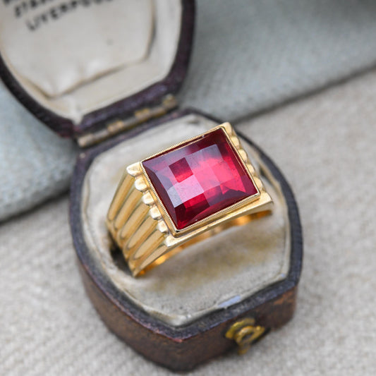 Vintage 18ct Gold Ruby Signet Ring with Square Faceted Stone - UK Size - T | US Size - 9 3/4