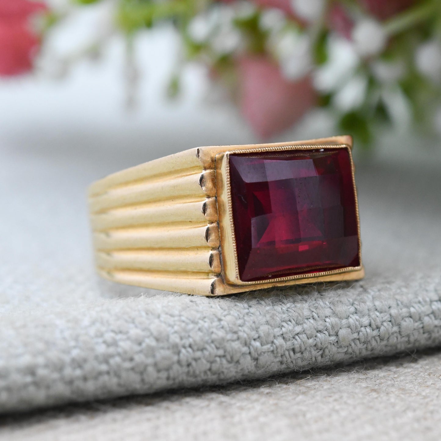 Vintage 18ct Gold Ruby Signet Ring with Square Faceted Stone - UK Size - T | US Size - 9 3/4