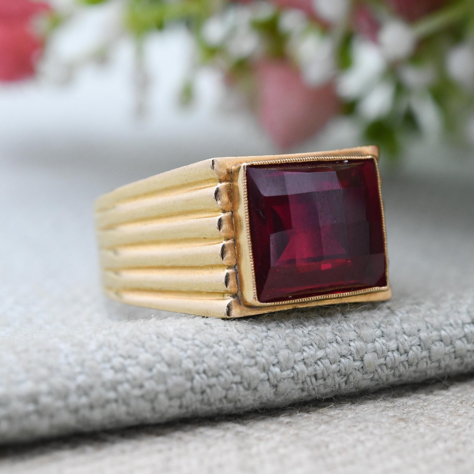 Vintage 18ct Gold Ruby Signet Ring with Square Faceted Stone - UK Size - T | US Size - 9 3/4