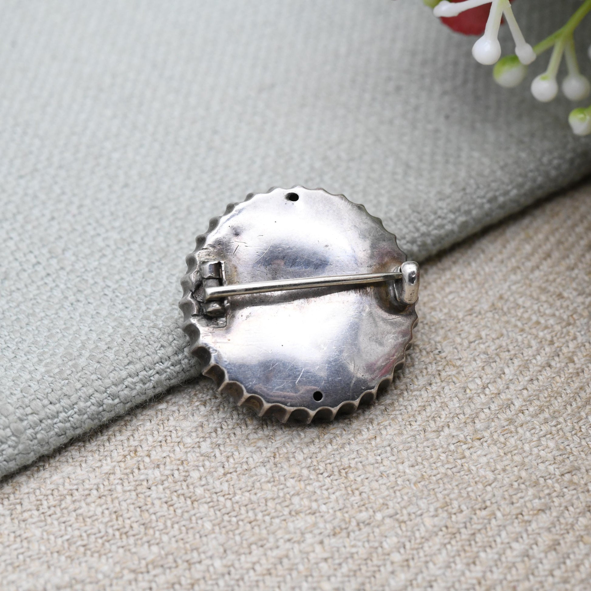 Antique Victorian Sterling Silver Brooch Aesthetic Movement - Small Leaf Flower Brooch | Hand Engraved Detailed Border