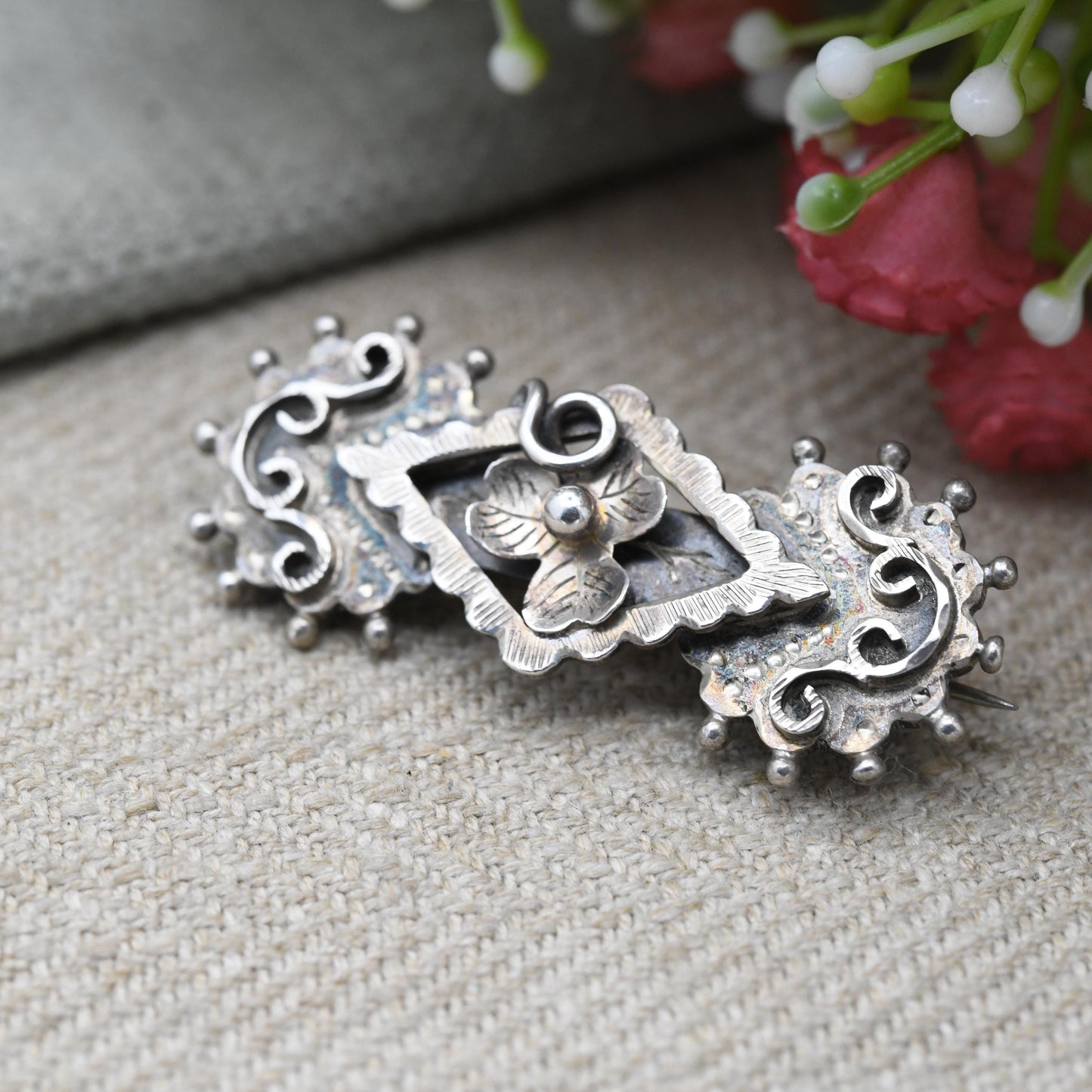Antique Victorian Sterling Silver Floral Scrolling Openwork Bar Brooch 1898 - Floral Leaf Design