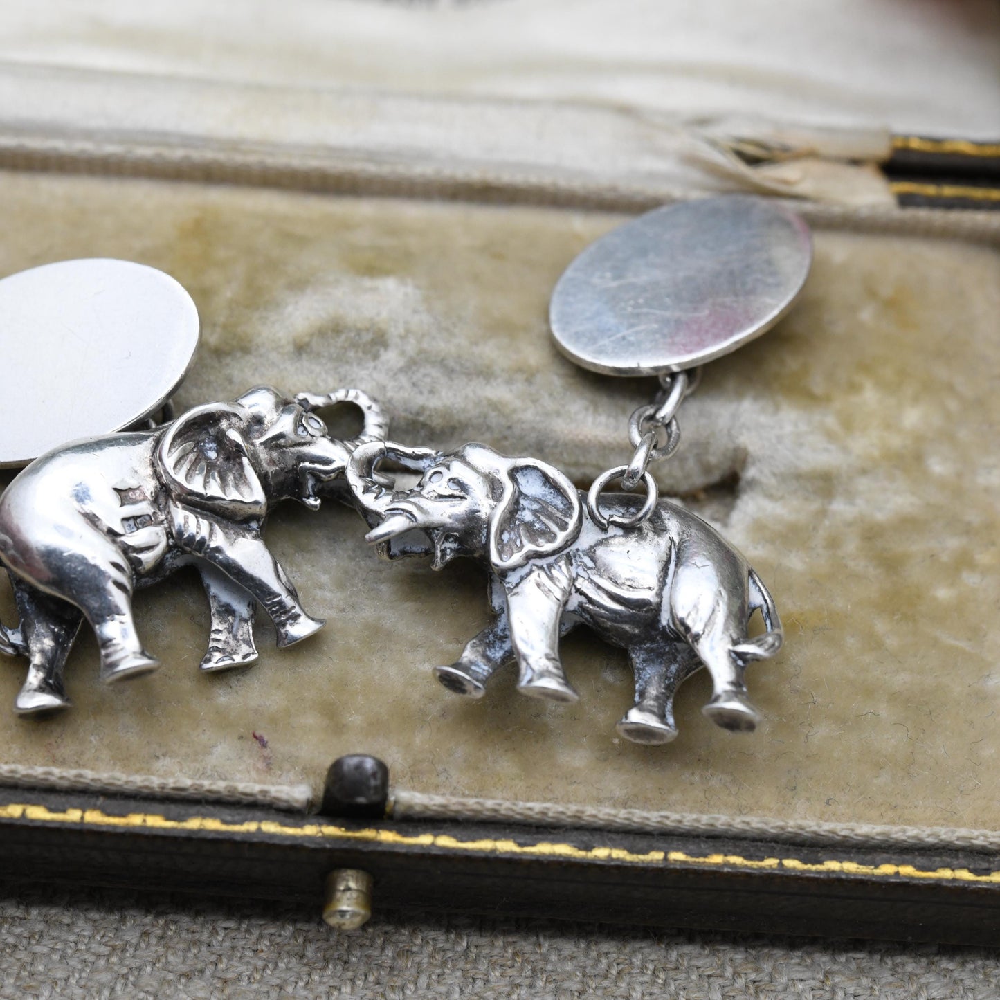 Vintage Silver African Elephant Chain Style Cufflinks 1992 - Ornate Textured Gift for Him Husband Father Brother