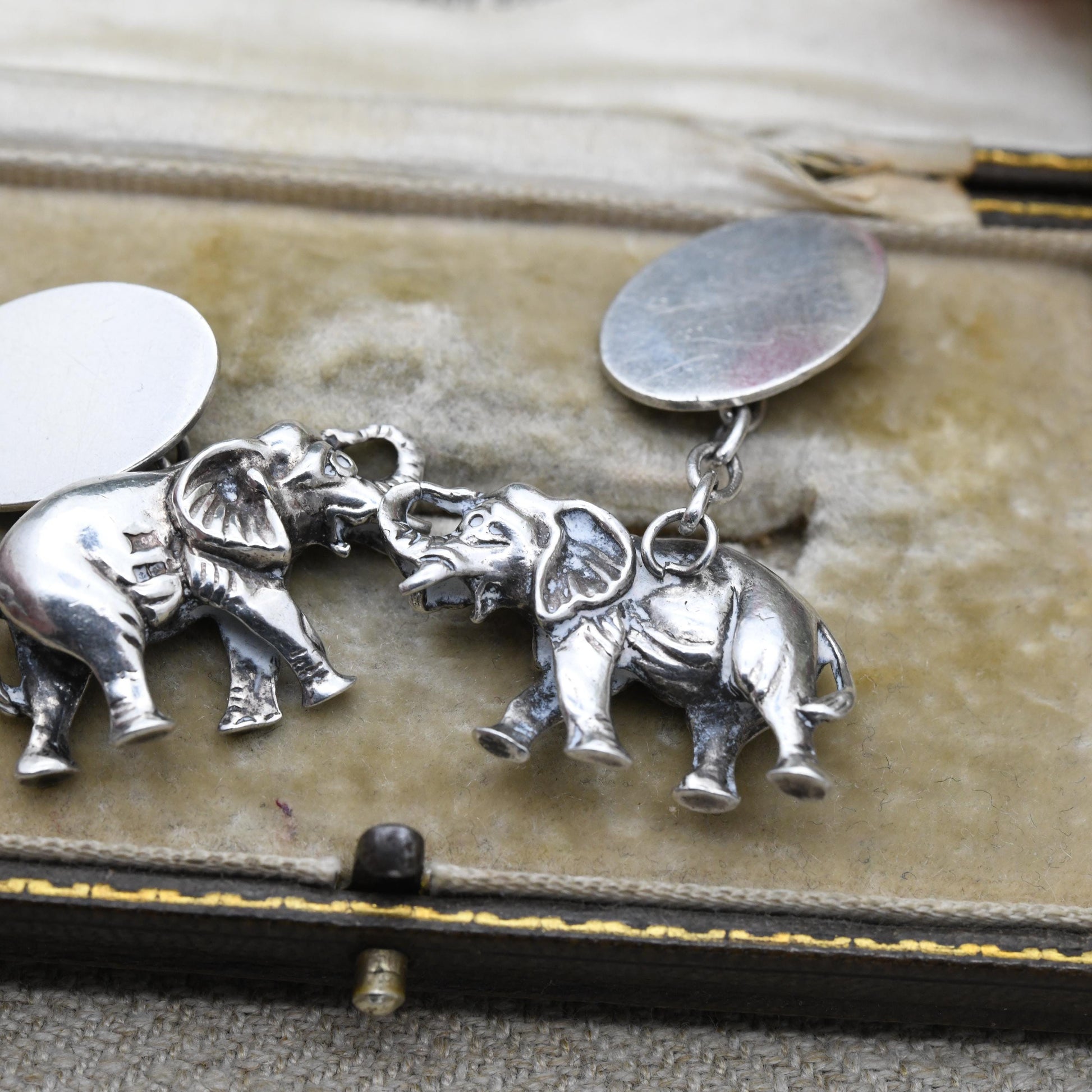 Vintage Silver African Elephant Chain Style Cufflinks 1992 - Ornate Textured Gift for Him Husband Father Brother