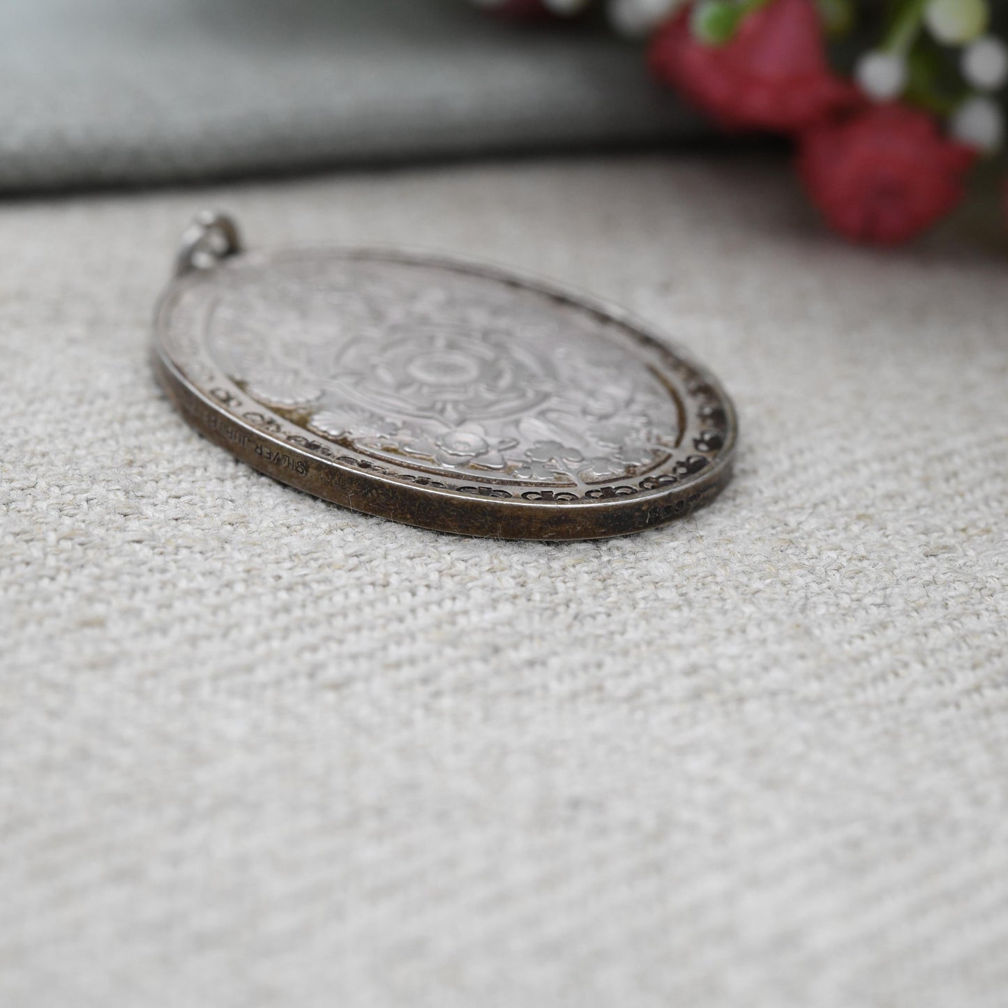 Vintage Sterling Silver Elizabeth II 1977 Silver Jubilee Medal Pendant - John Pinches Silver Collectable Memorabilia | Jubilee Royal Rose
