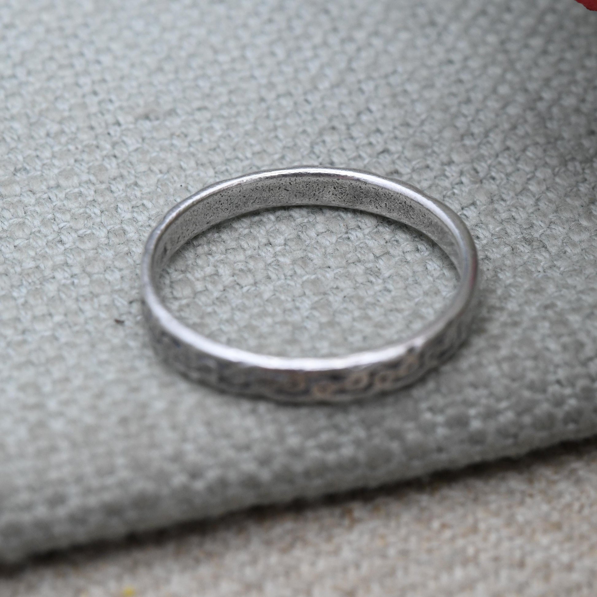 Vintage Sterling Silver Celtic Knot Band Ring - Unisex Silver Engraved Band | UK Size - Q 1/2 | US Size - 8 1/2